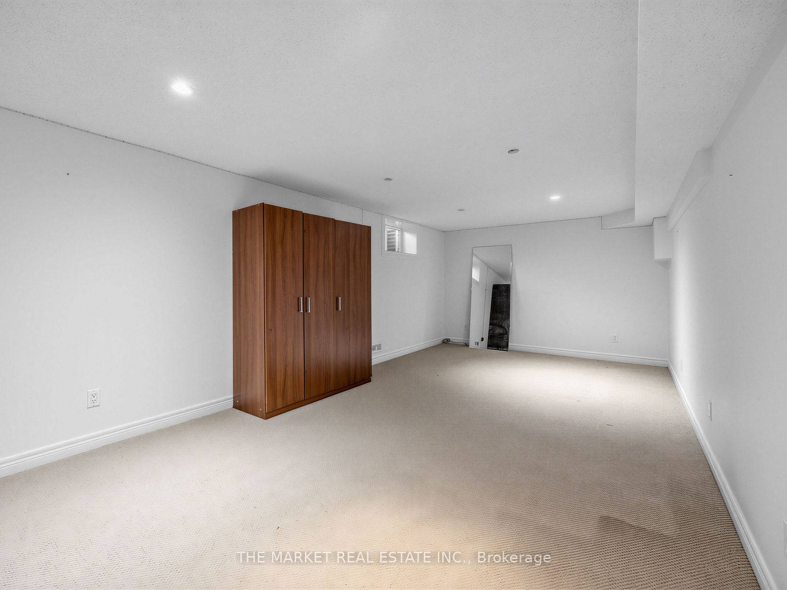 1572 Atrium Court Property Photo 26