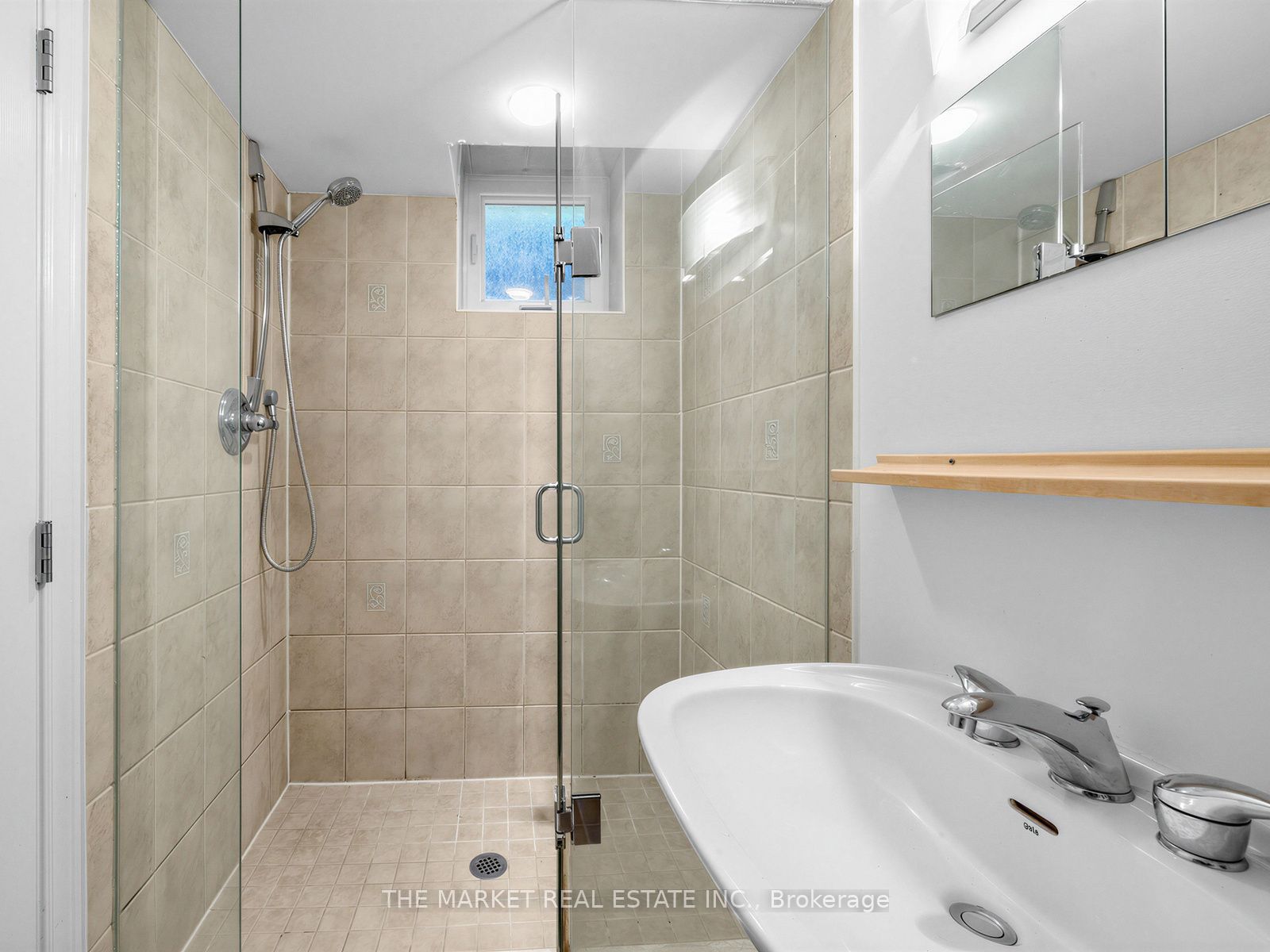 1572 Atrium Court Property Photo 29