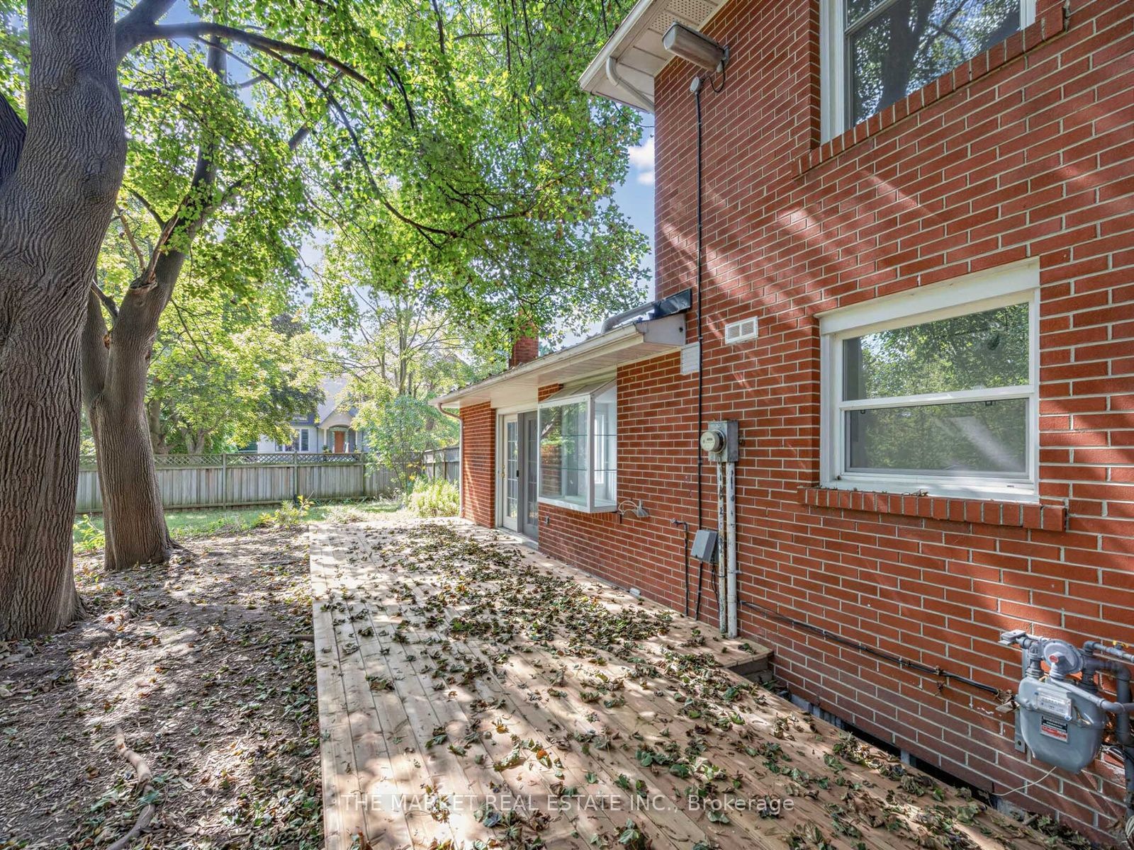 1572 Atrium Court Property Photo 37