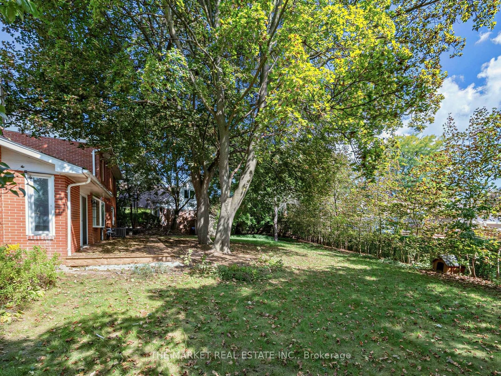 1572 Atrium Court Property Photo 38