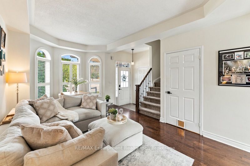 272 Glenashton Drive Property Photo 8