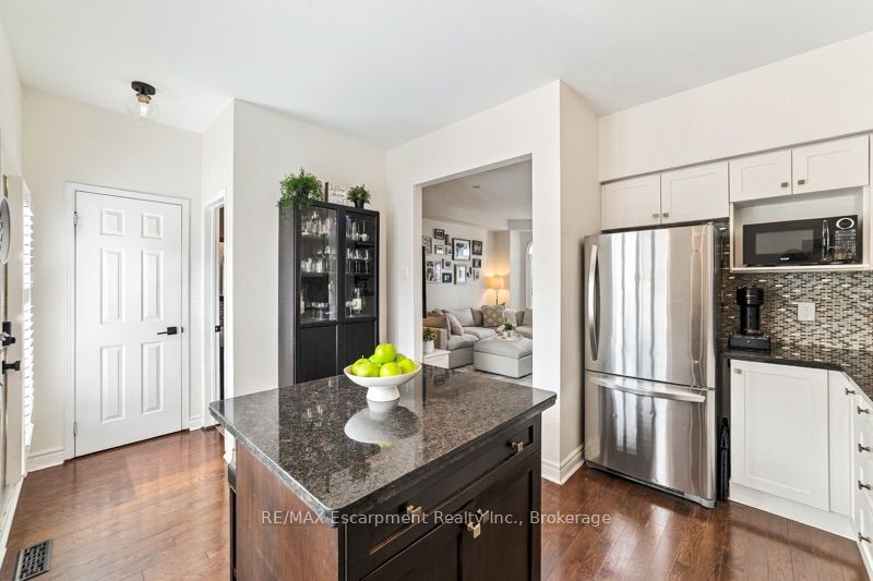 272 Glenashton Drive Property Photo 11