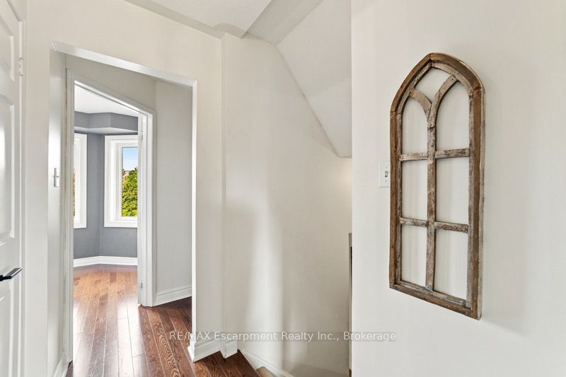 272 Glenashton Drive Property Photo 15