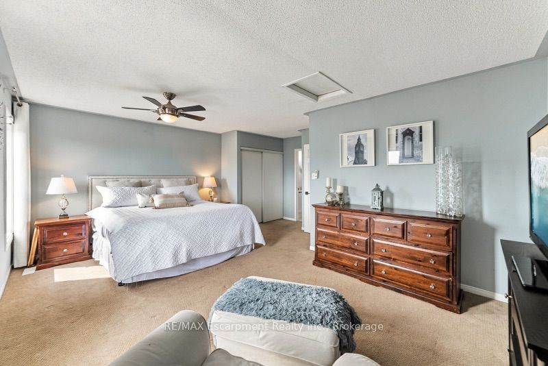 272 Glenashton Drive Property Photo 24