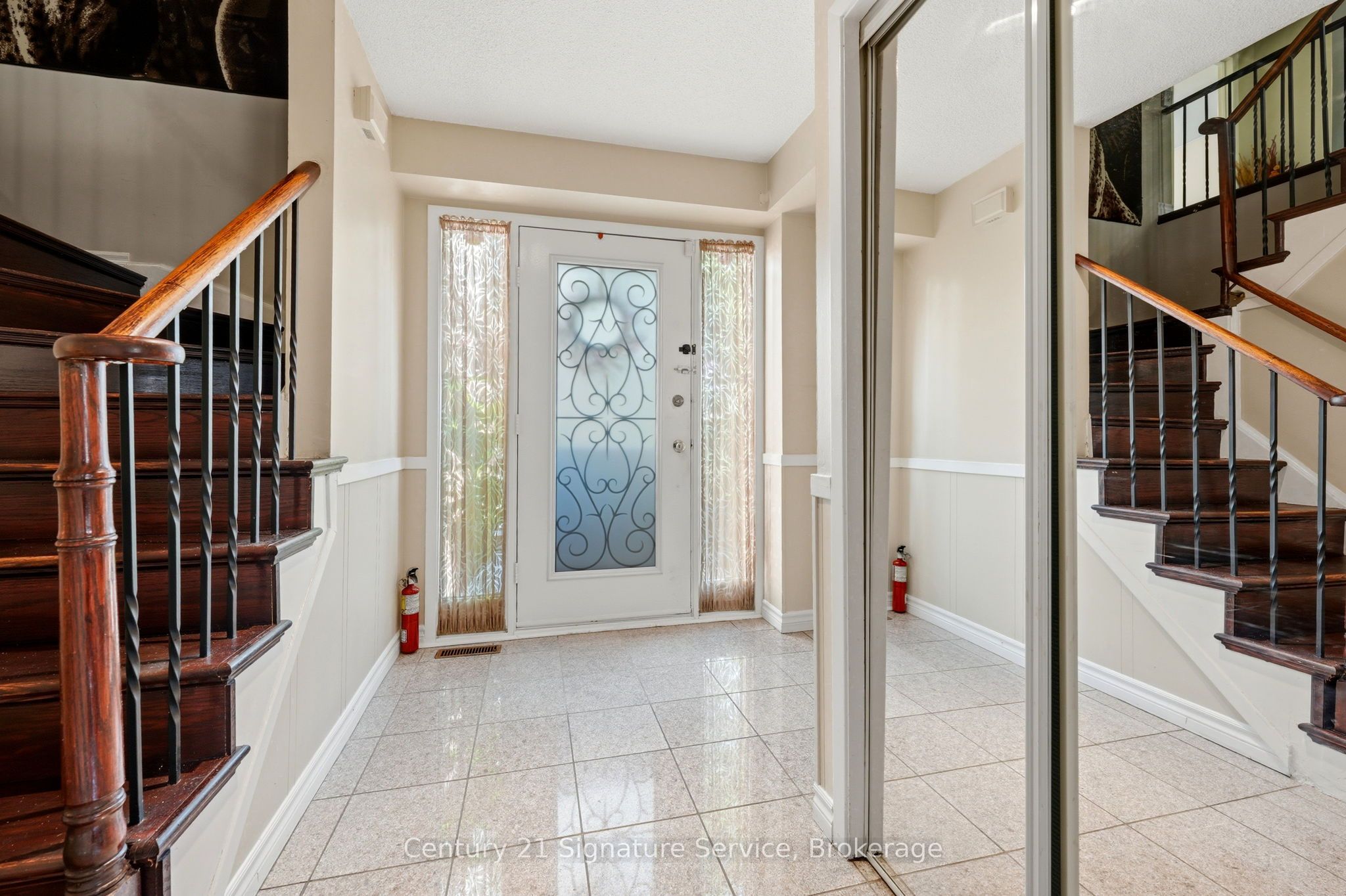 4265 Tea Garden Circle Property Photo 5
