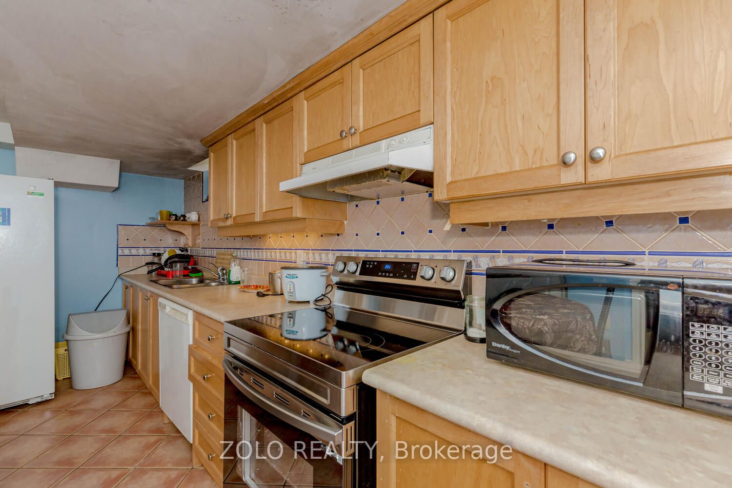 1474 Rosemanor Drive Property Photo 11