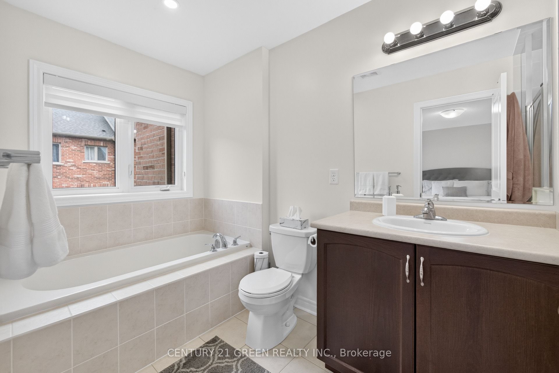 27 Nw Padbury Trail Property Photo 13
