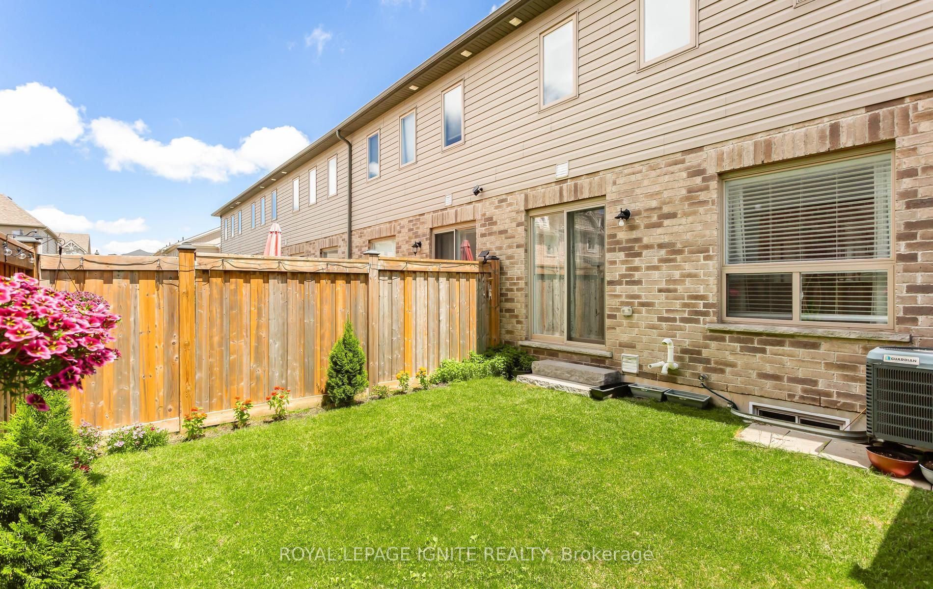 114 Parkinson Crescent Property Photo 35