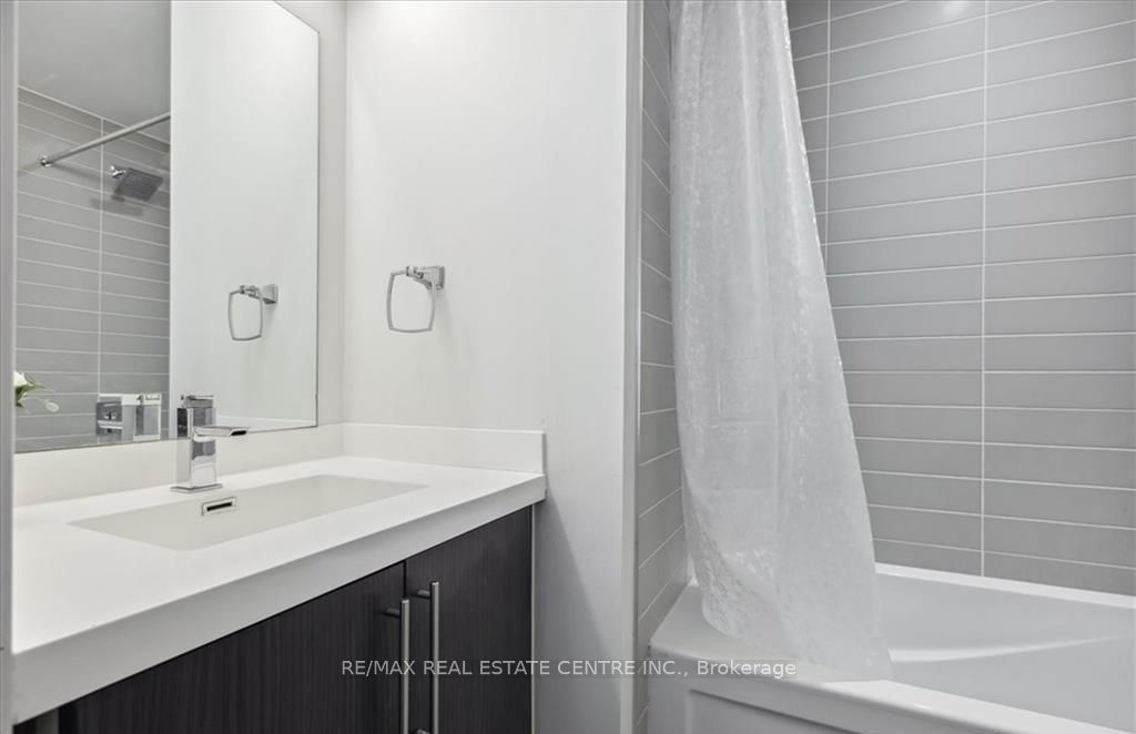 2087 Fairview Street 1008 Property Photo 11