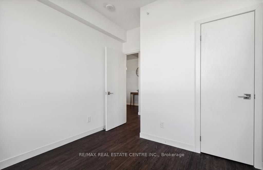 2087 Fairview Street 1008 Property Photo 12