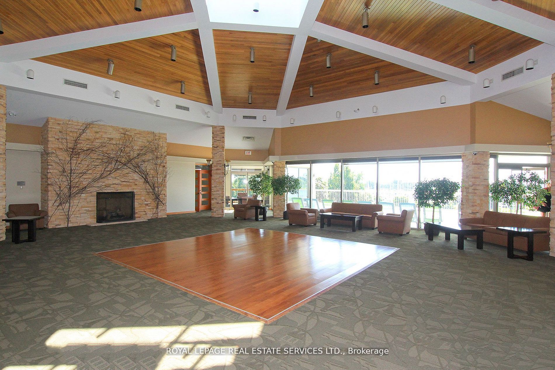 2261 Lake Shore Boulevard W 1010 Property Photo 22