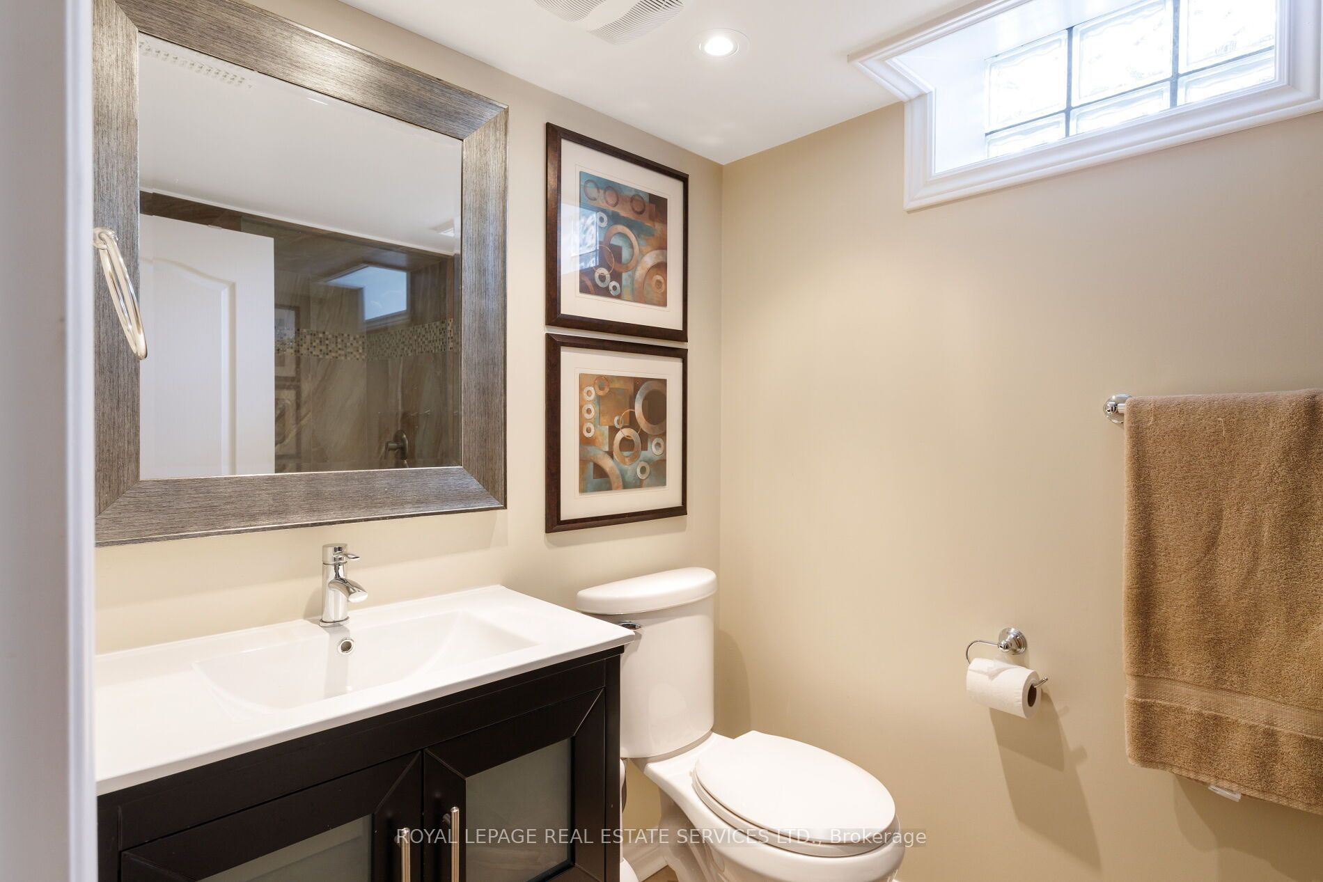 2424 Tesla Crescent Property Photo 31