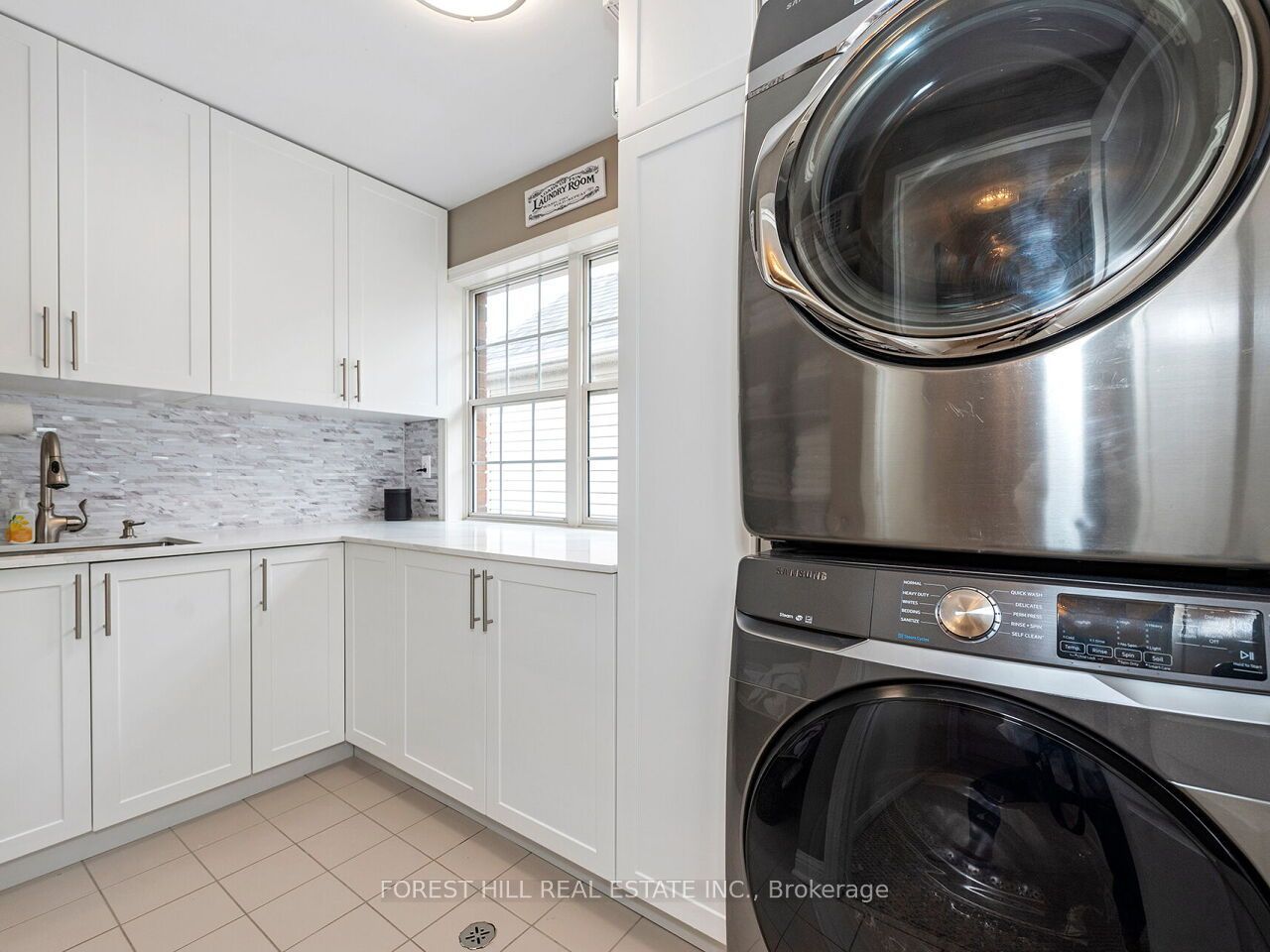 1608 Waldie Avenue Property Photo 17