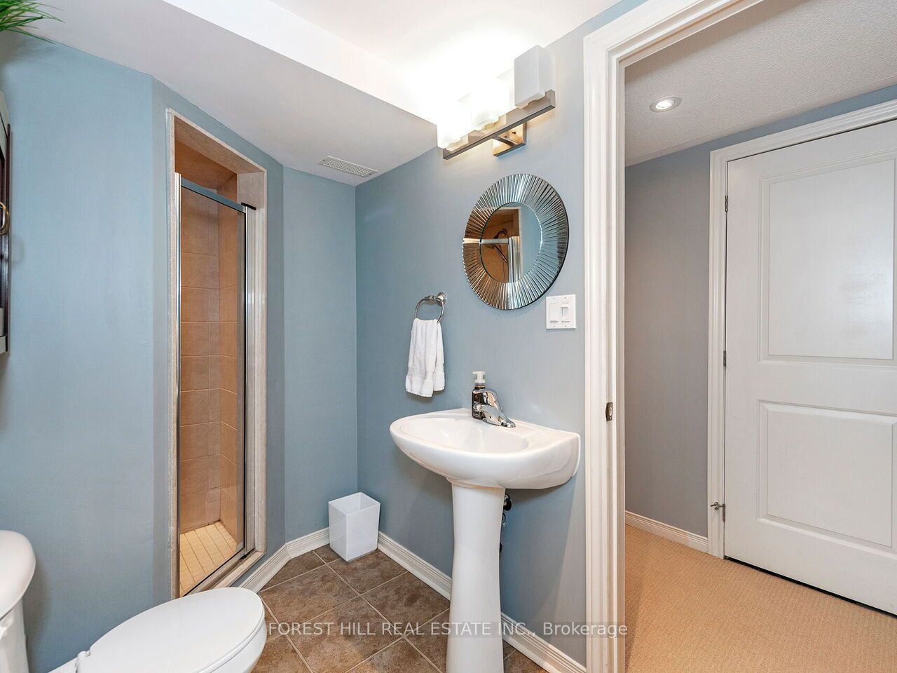 1608 Waldie Avenue Property Photo 20