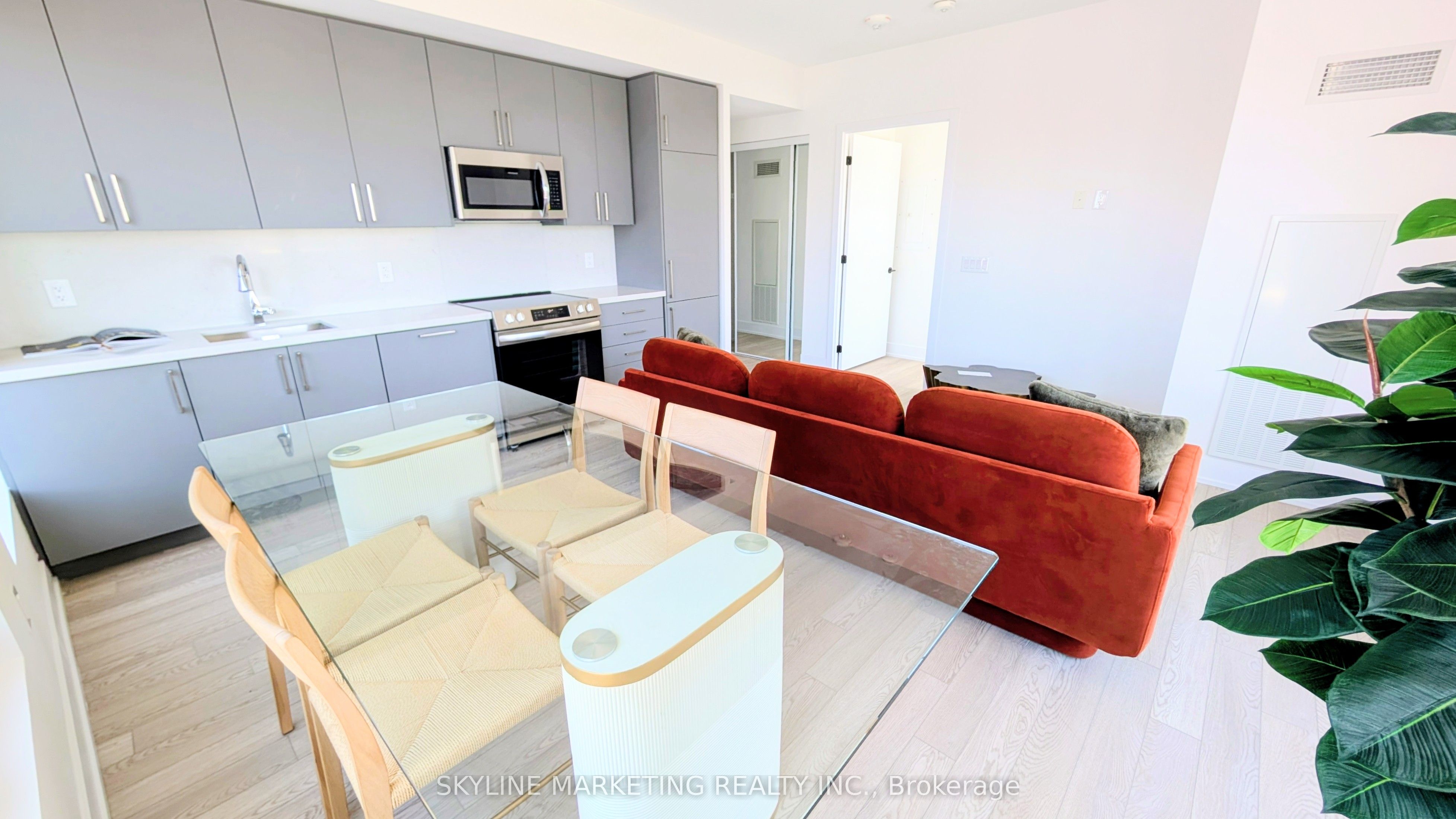 2450 Old Bronte Road 733 Property Photo 1