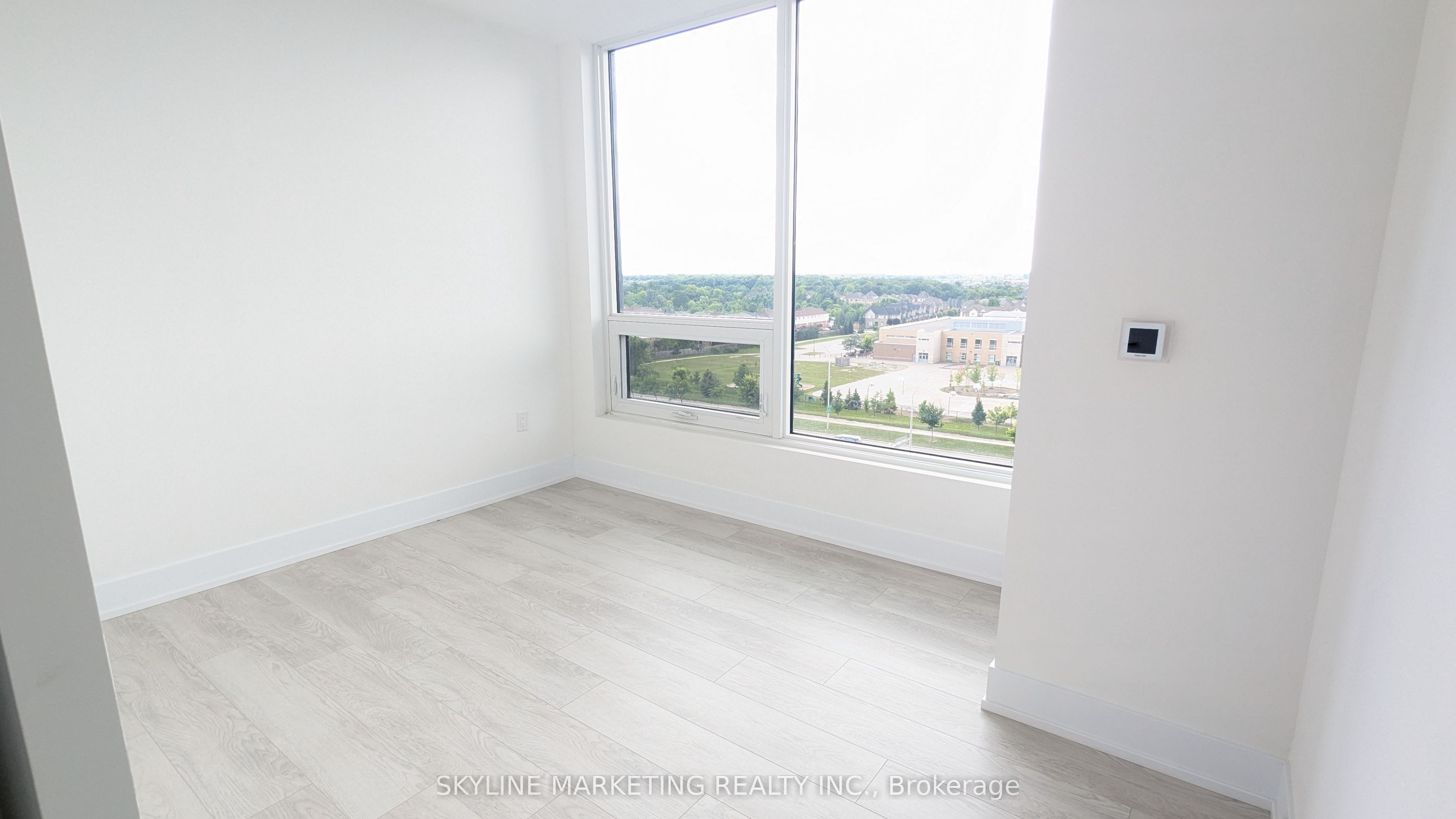 2450 Old Bronte Road 642 Property Photo 11