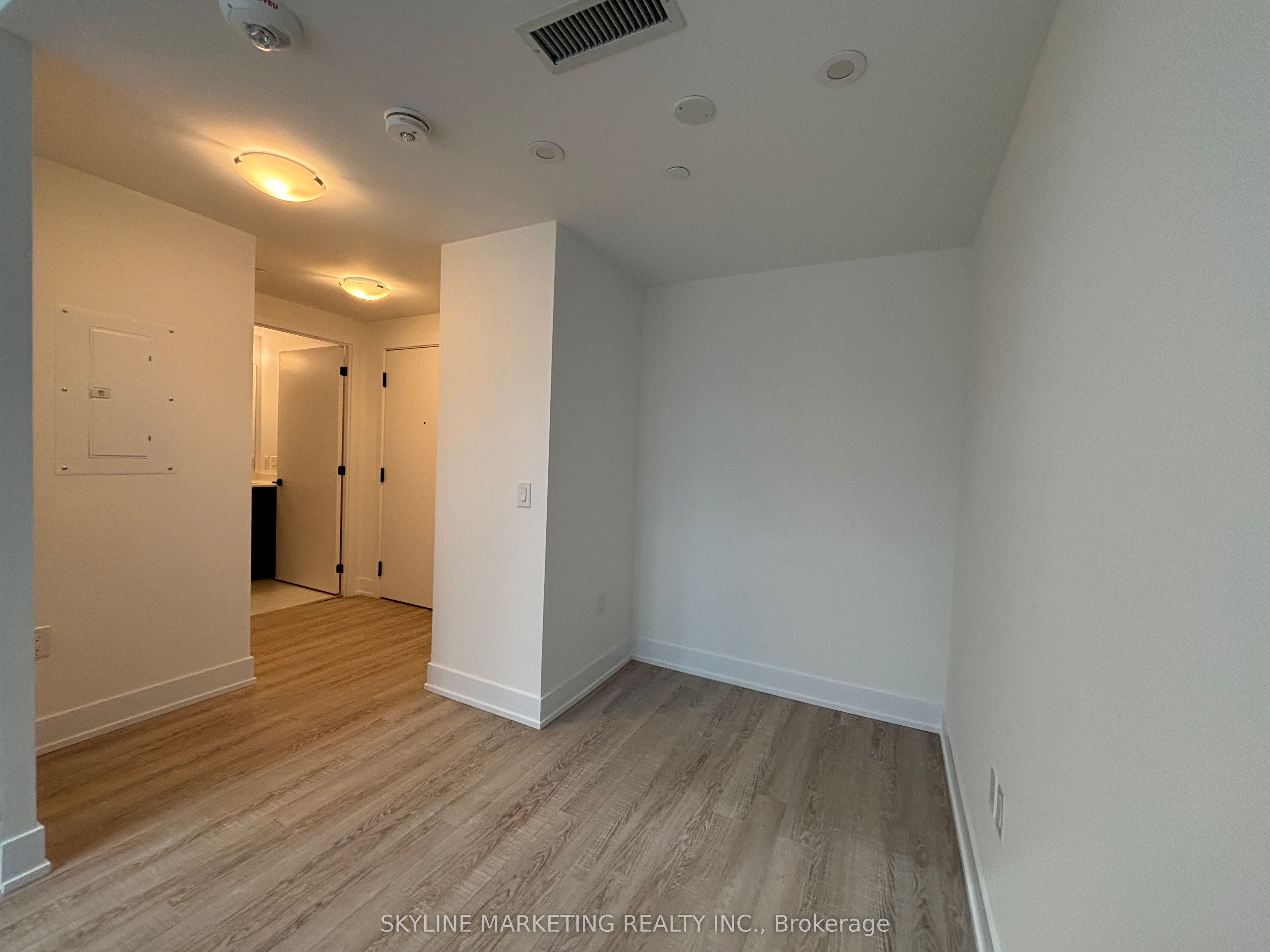 2450 Old Bronte Road 114 Property Photo 2