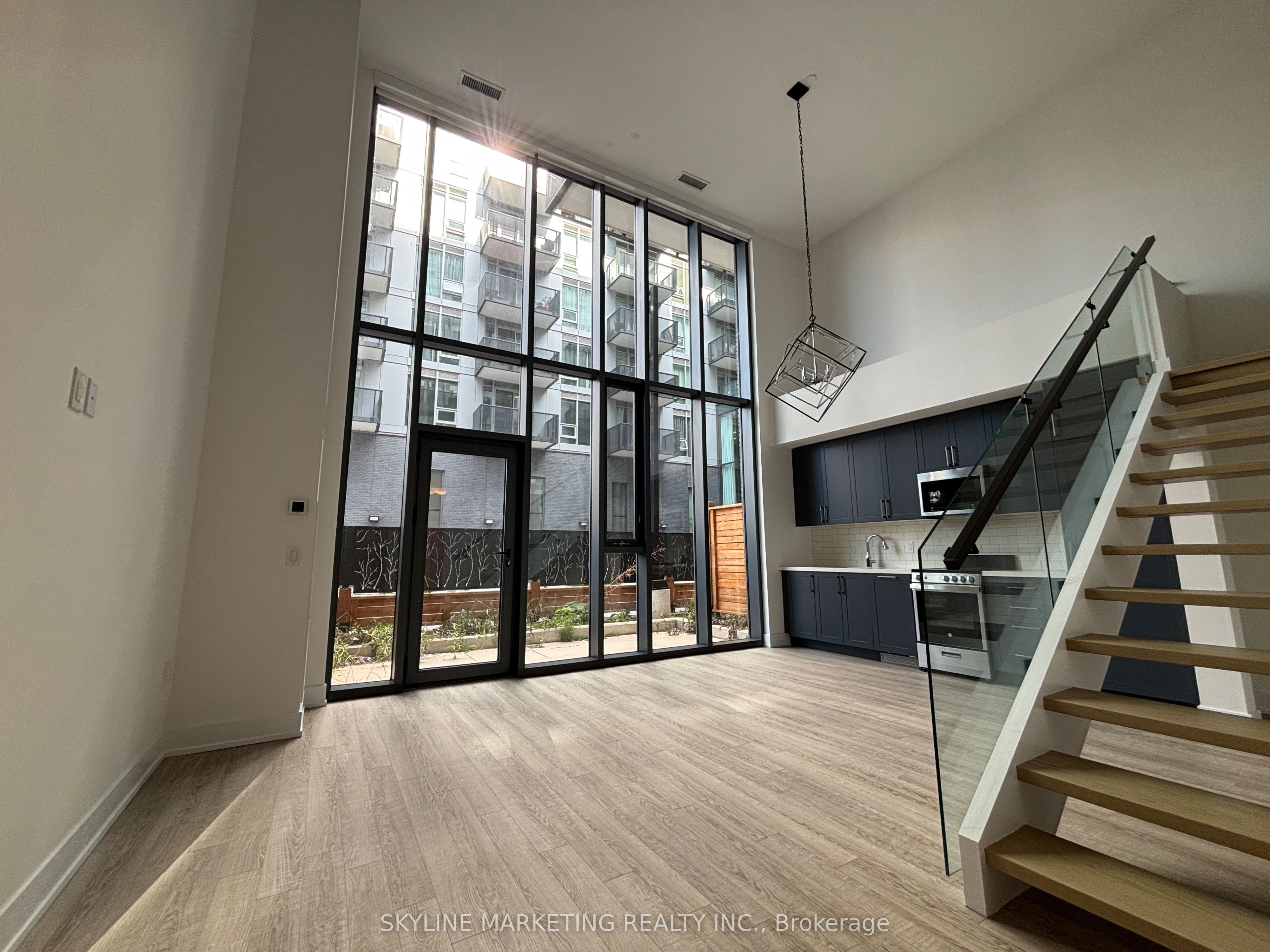2450 Old Bronte Road 114 Property Photo 5