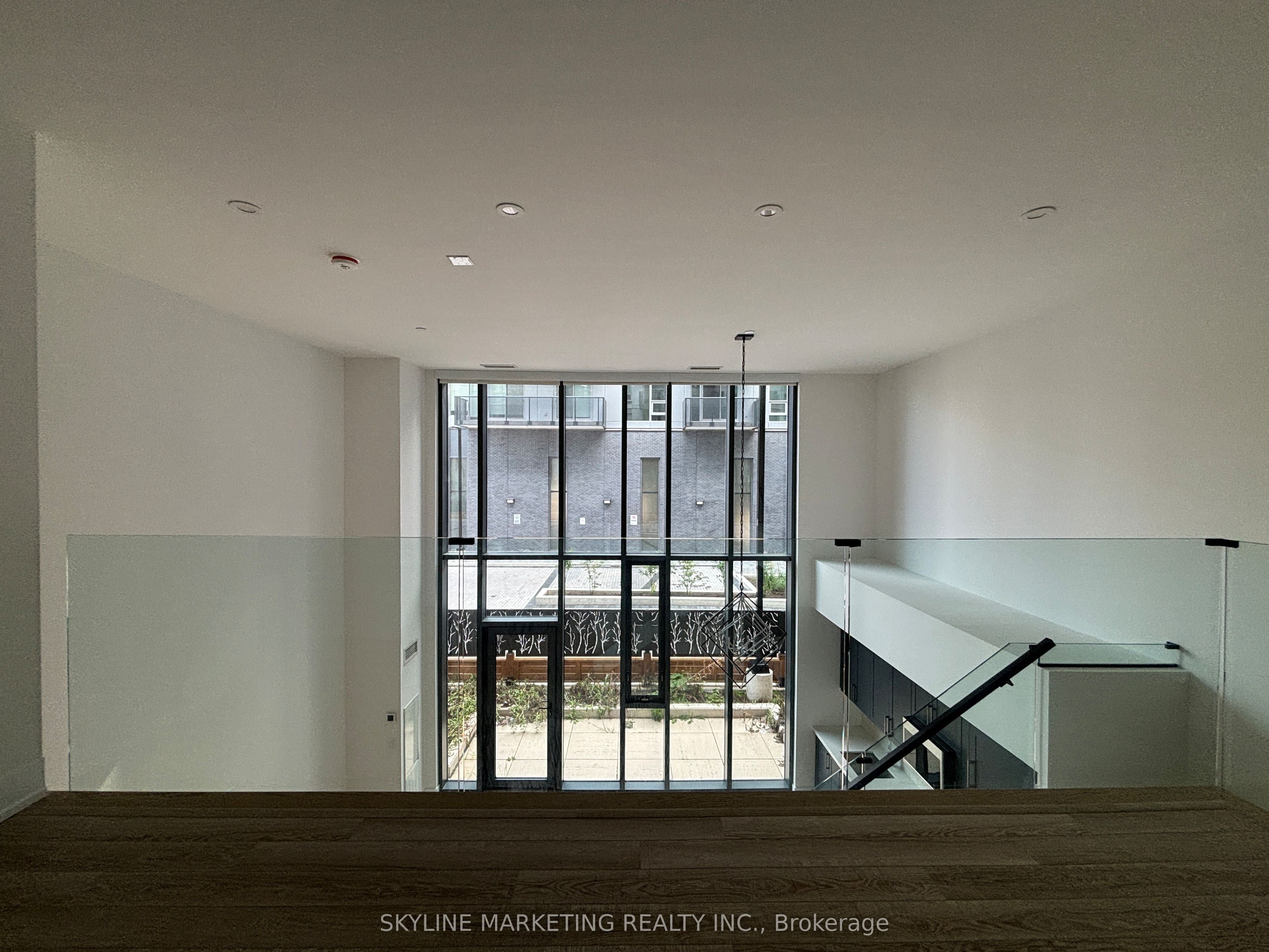 2450 Old Bronte Road 114 Property Photo 8