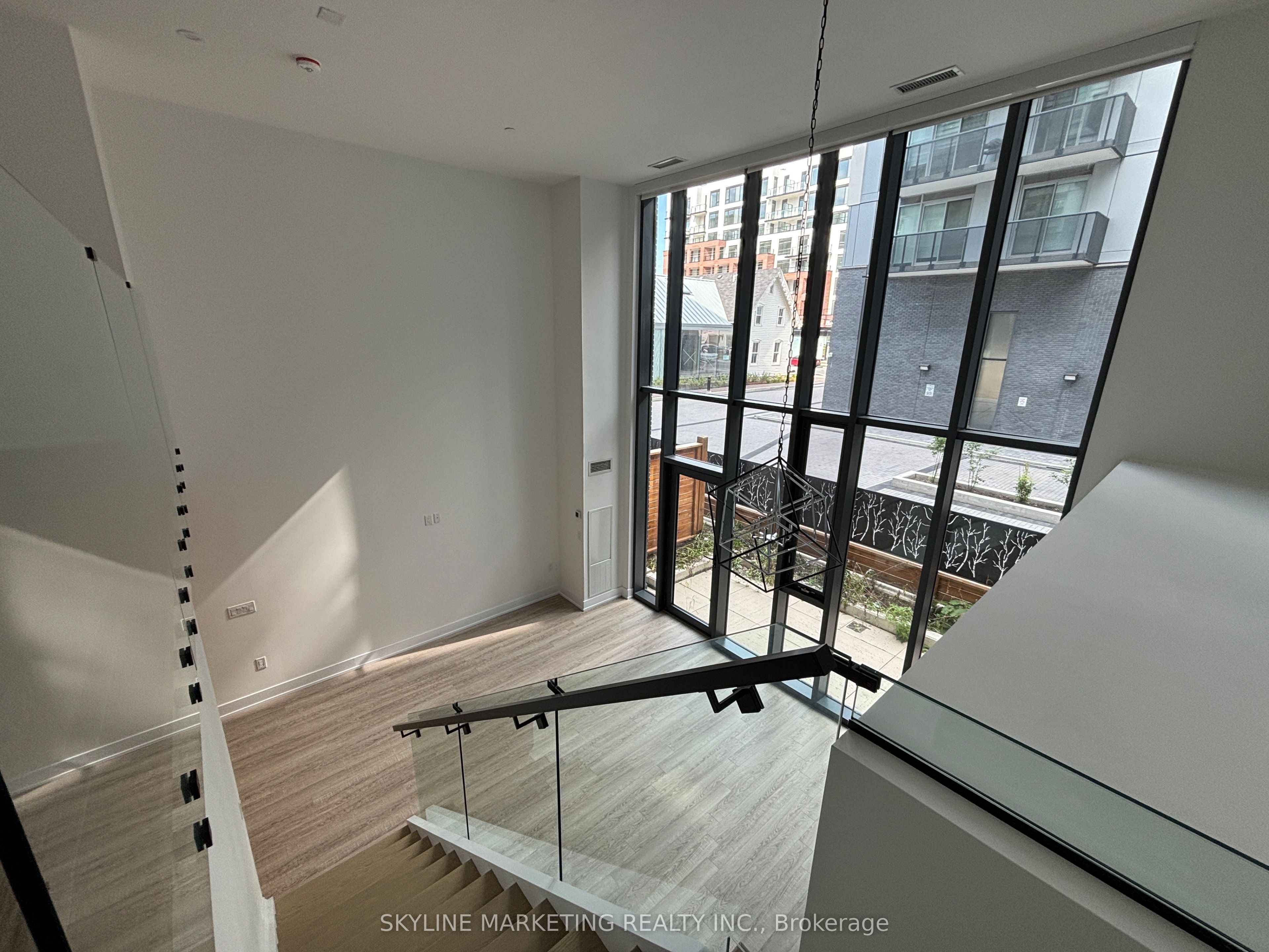 2450 Old Bronte Road 114 Property Photo 11