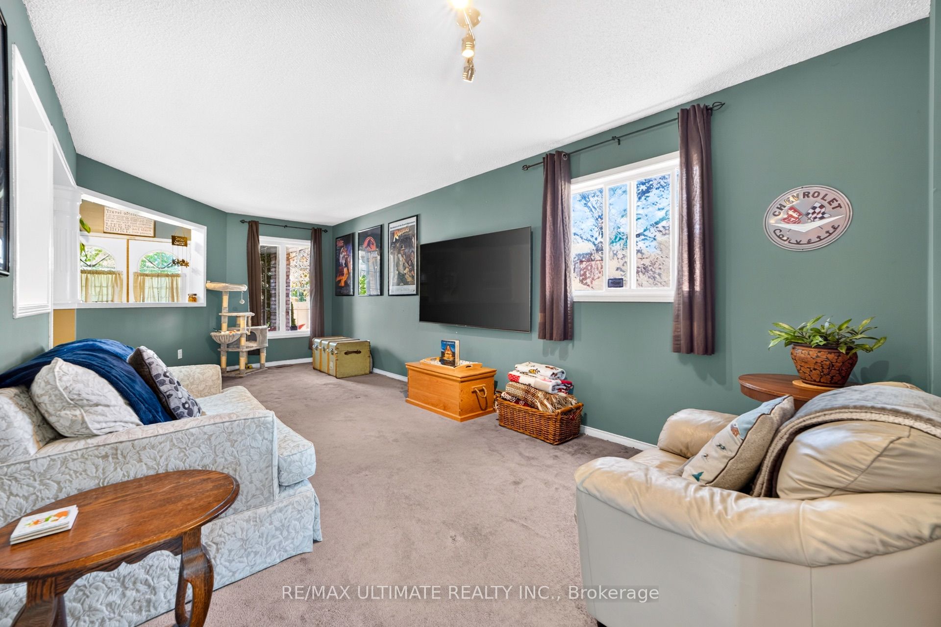 96 Cresthaven Road Property Photo 14