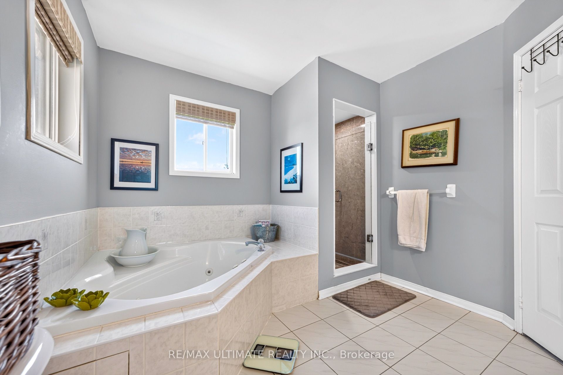96 Cresthaven Road Property Photo 24