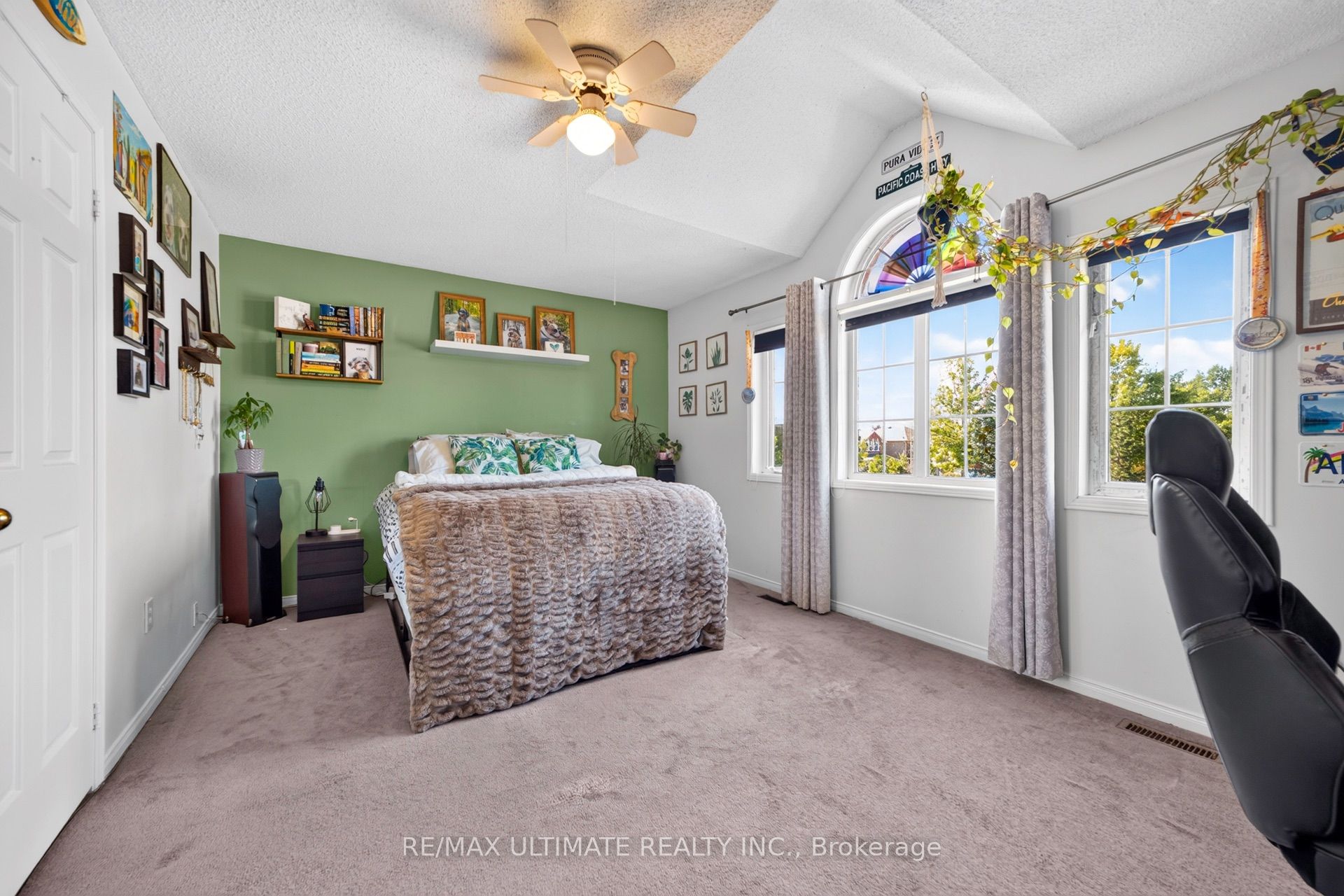 96 Cresthaven Road Property Photo 26