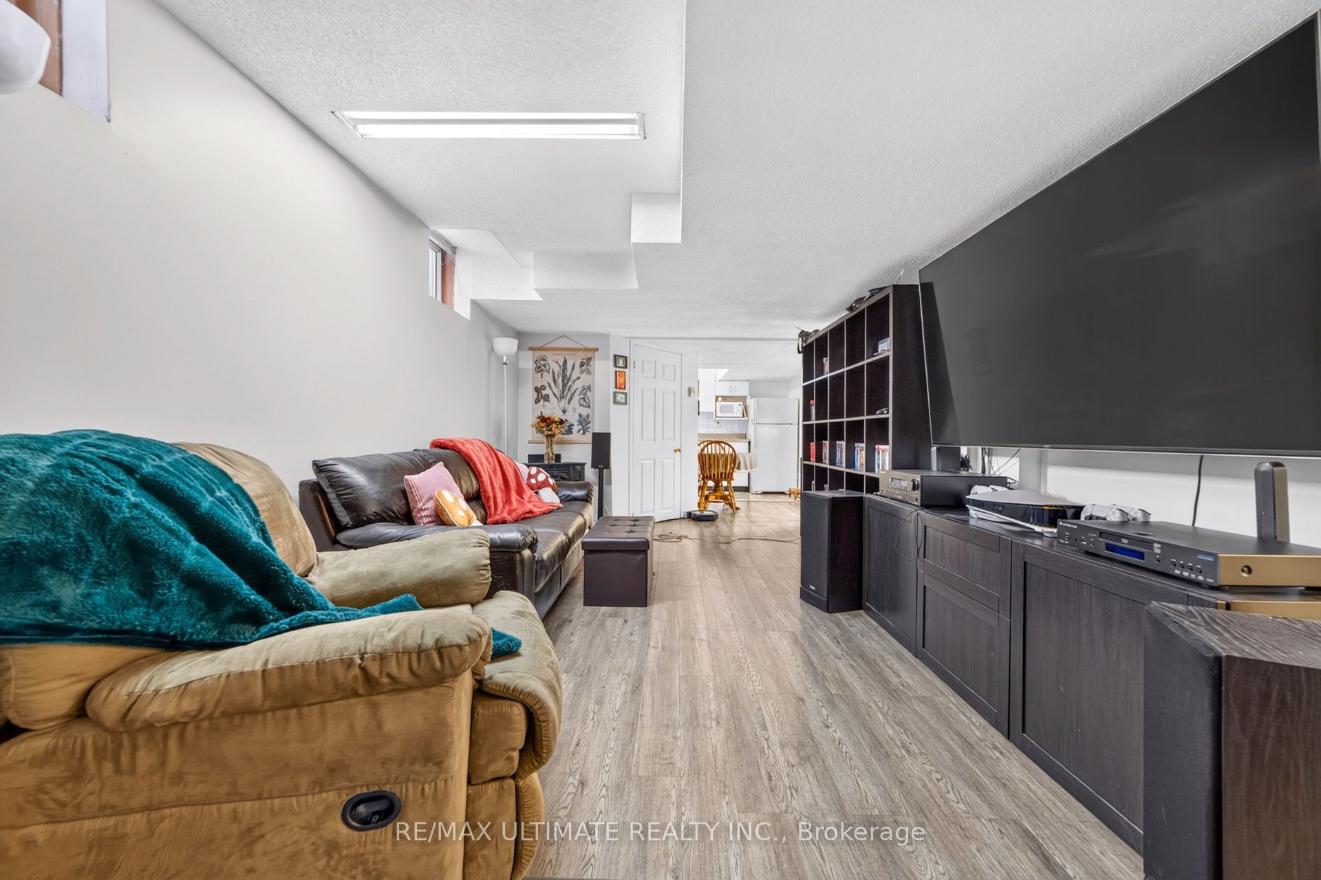 96 Cresthaven Road Property Photo 35