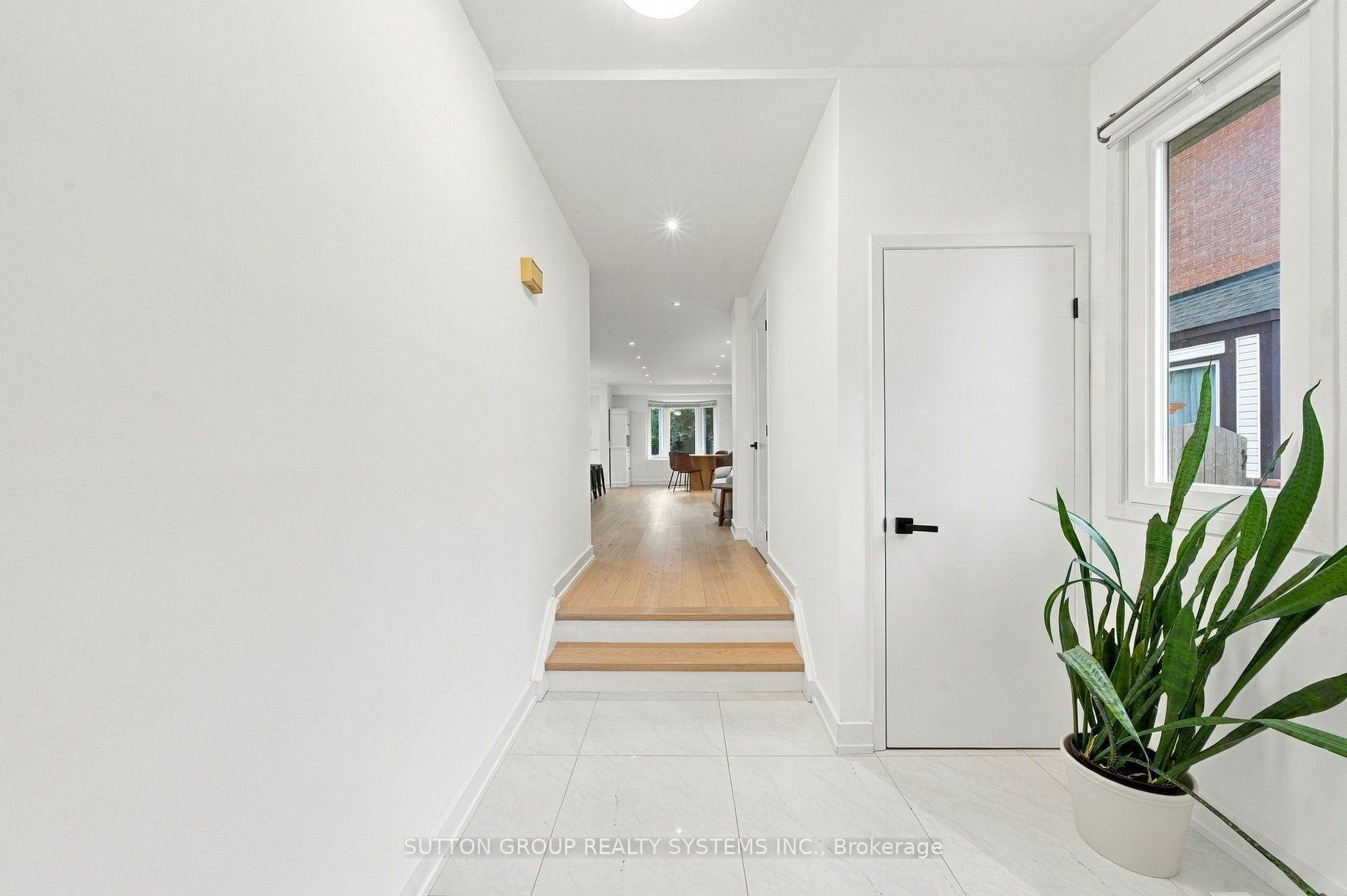 2250 Munn's Avenue Property Photo 3