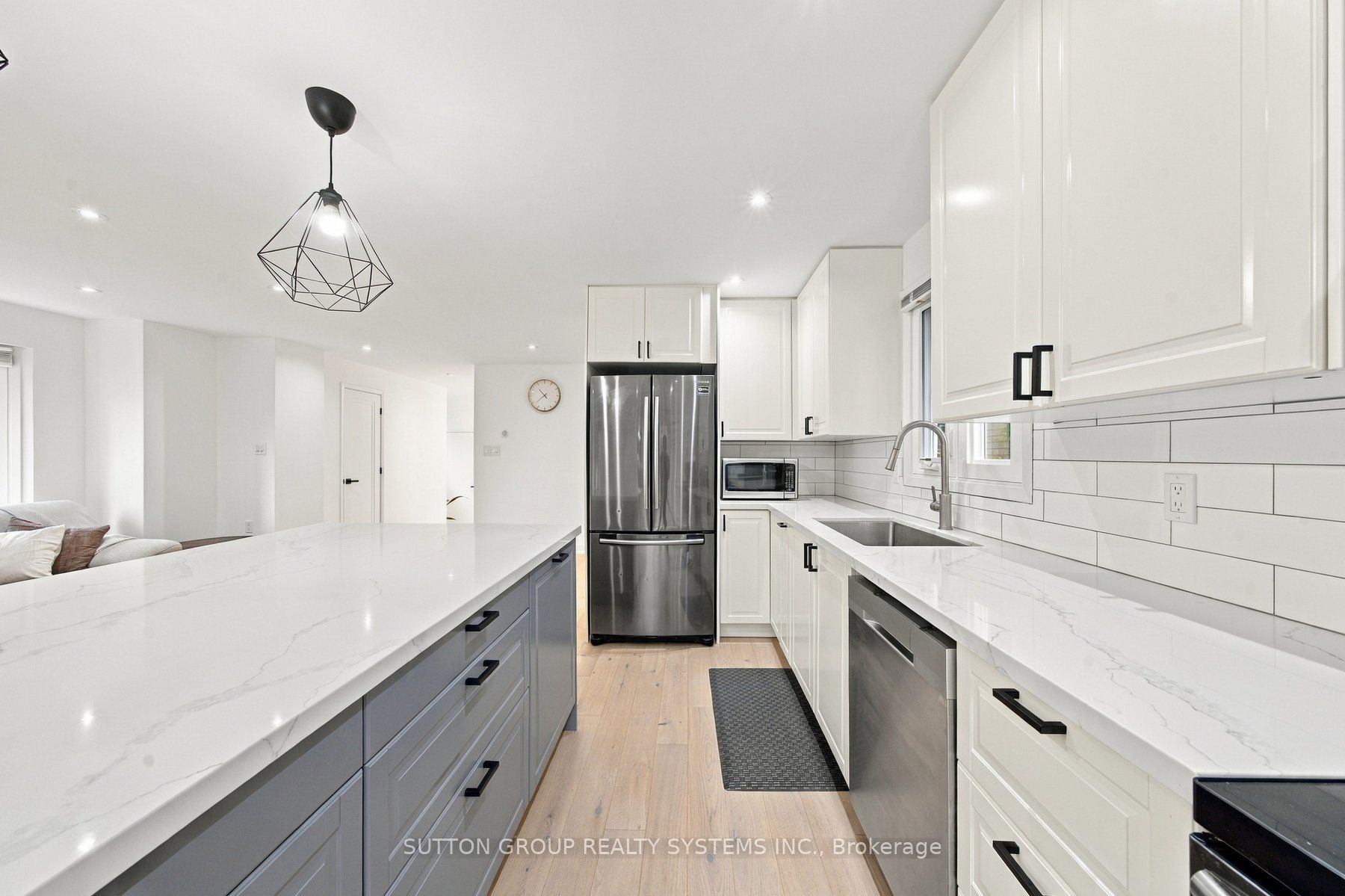 2250 Munn's Avenue Property Photo 12