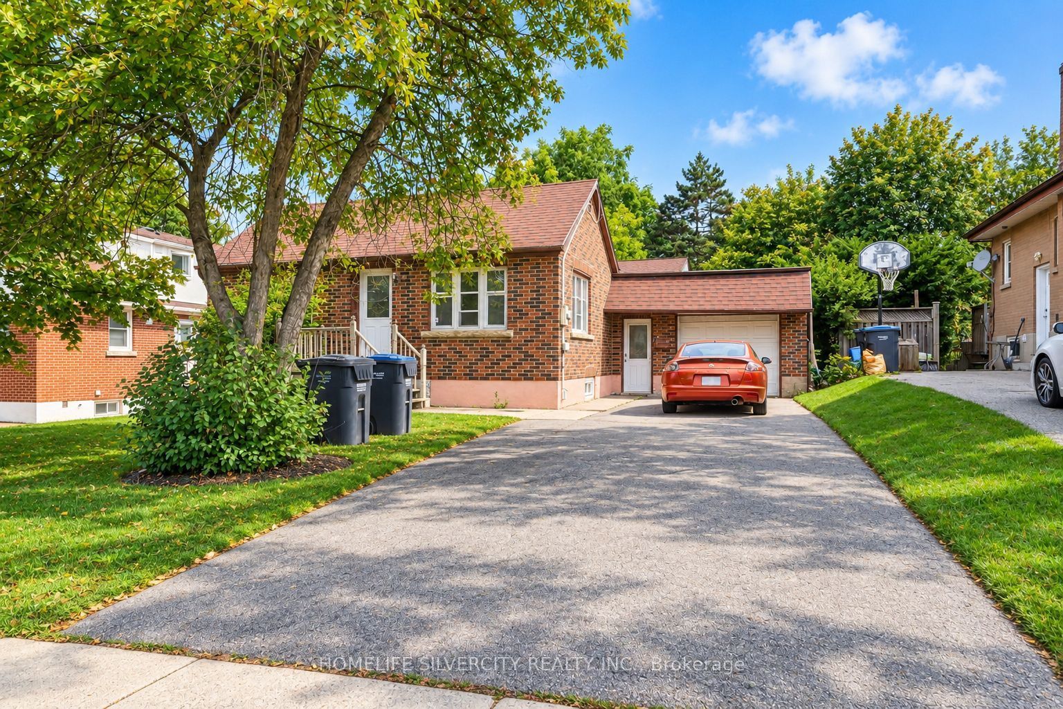 30 Woodward Avenue Property Photo 2