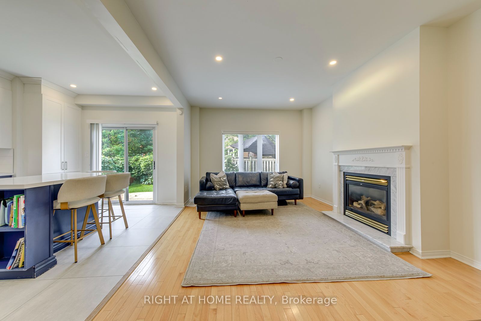 2244 Overfield Road Property Photo 9