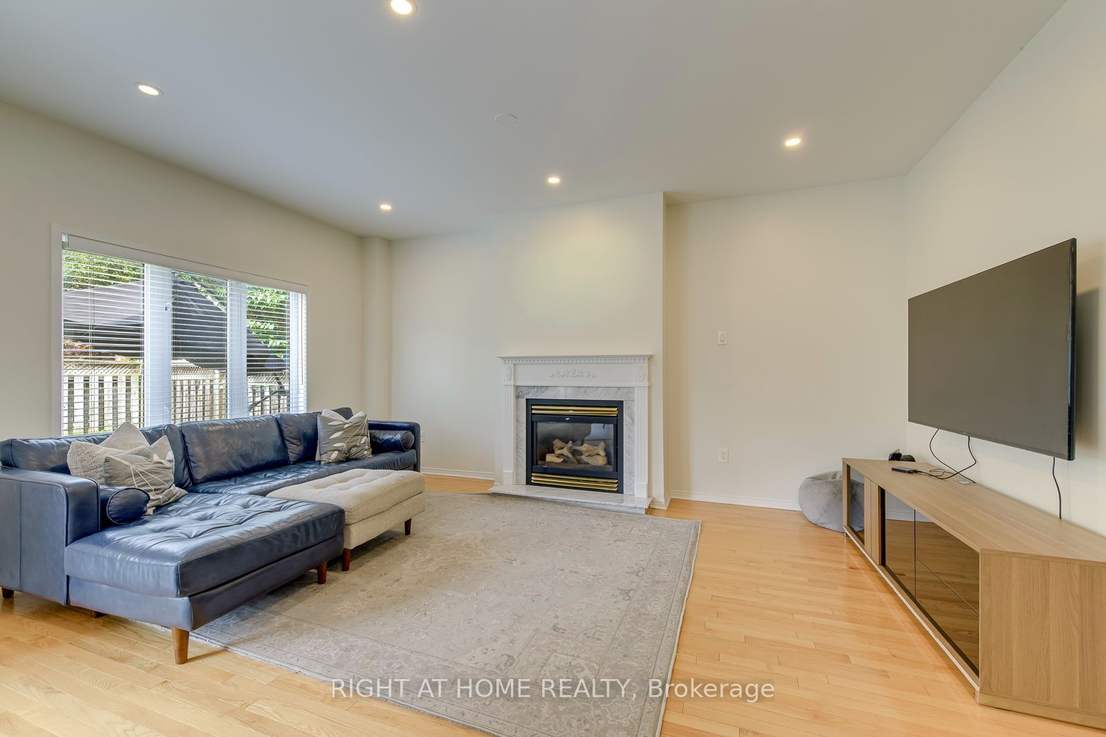 2244 Overfield Road Property Photo 10
