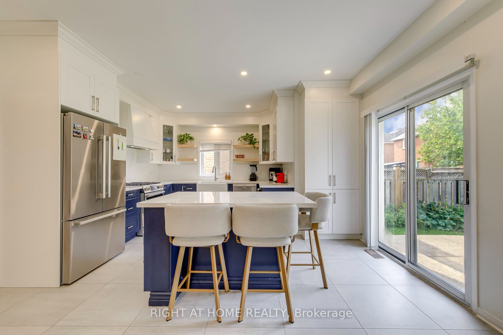 2244 Overfield Road Property Photo 11