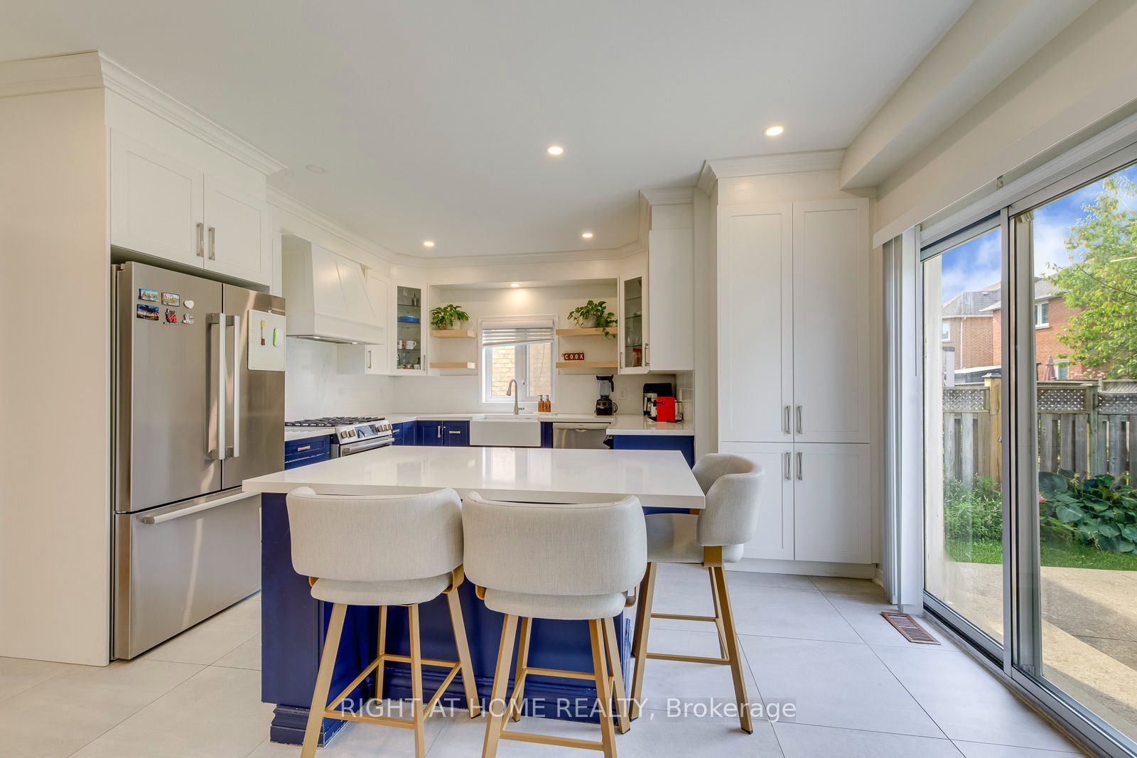 2244 Overfield Road Property Photo 12