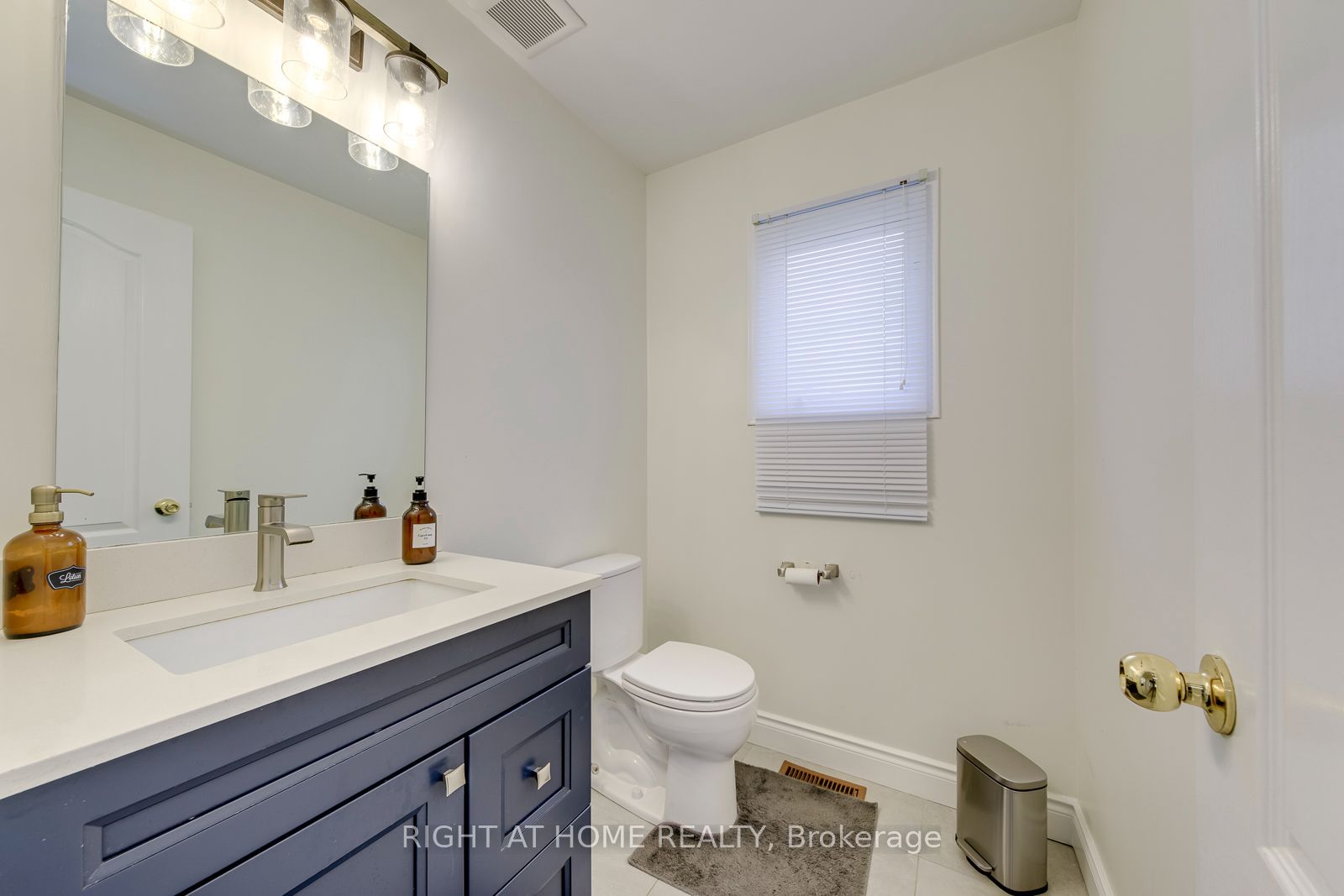 2244 Overfield Road Property Photo 16