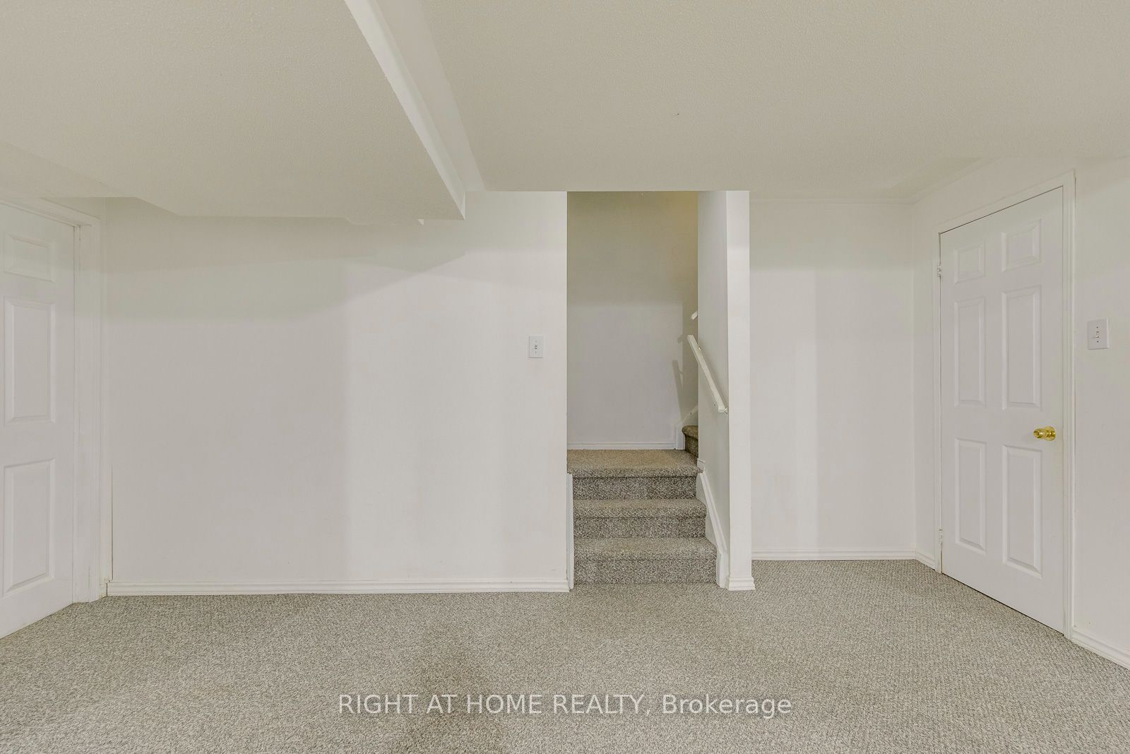 2244 Overfield Road Property Photo 32
