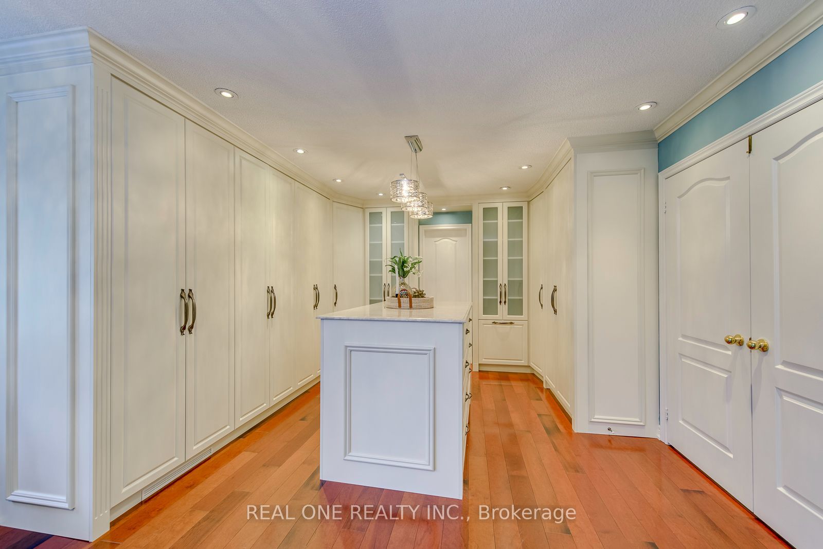 1206 Lindenrock Drive Property Photo 28