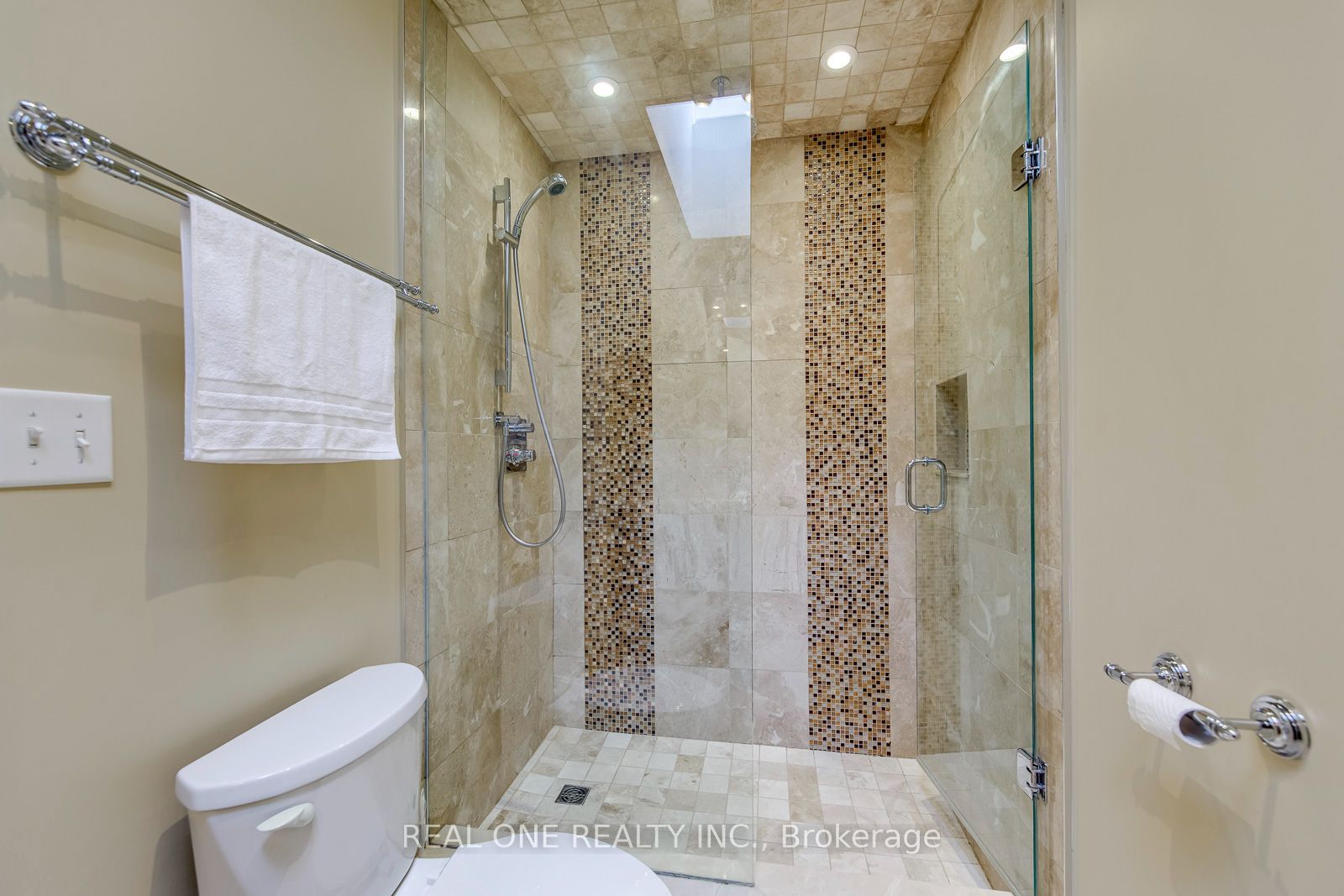 1206 Lindenrock Drive Property Photo 34