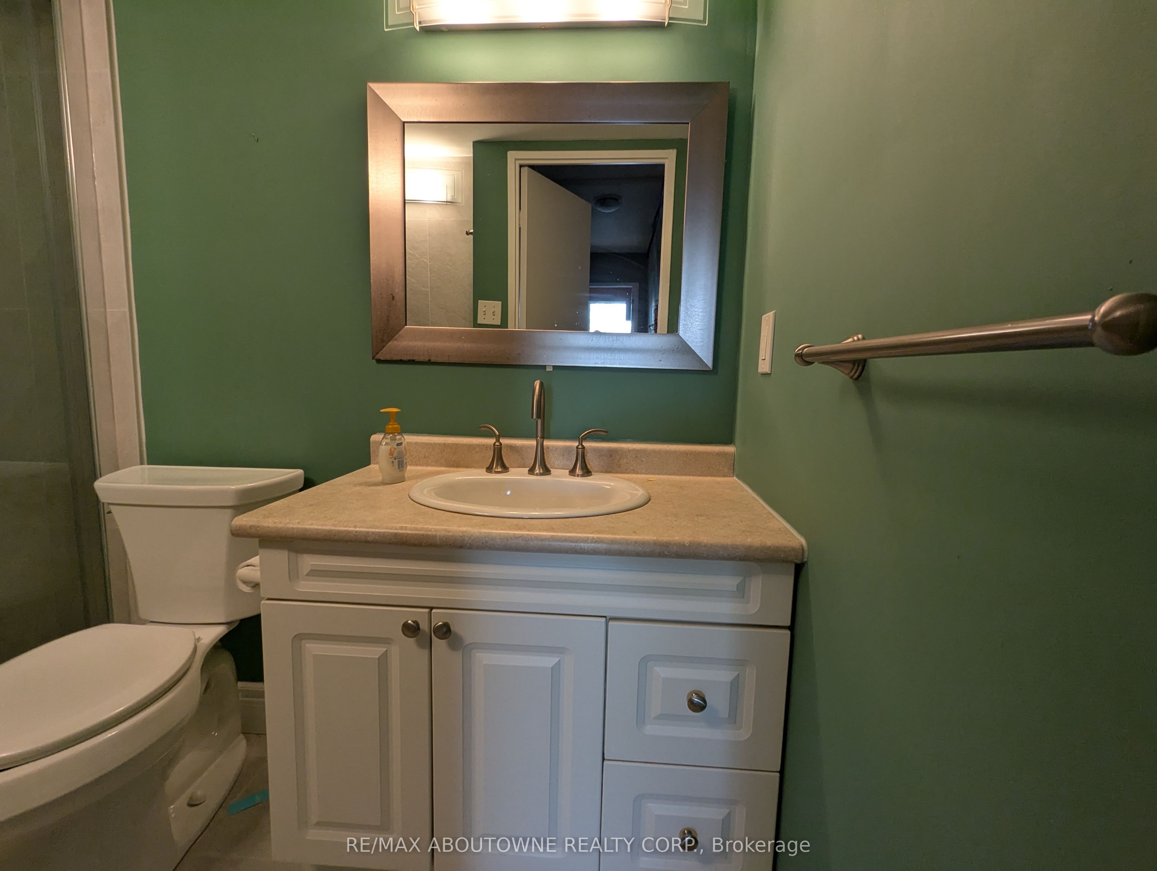 1359 White Oaks Boulevard 306 Property Photo 12