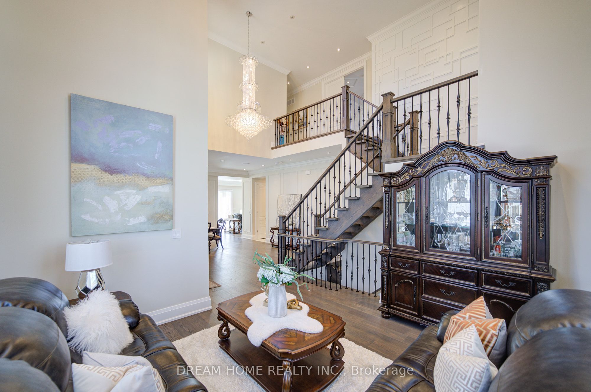 476 Tennyson Drive Property Photo 10