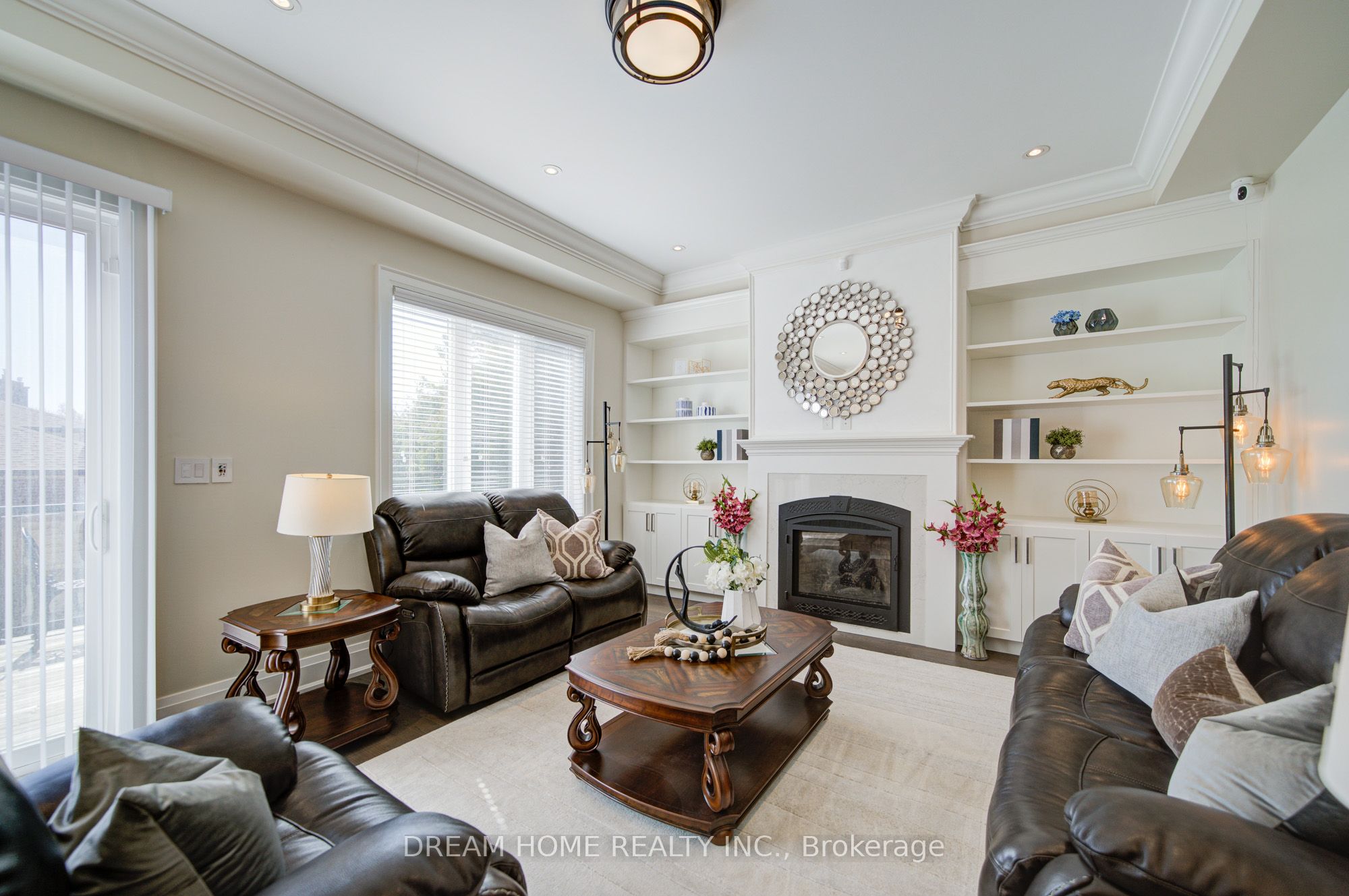 476 Tennyson Drive Property Photo 23