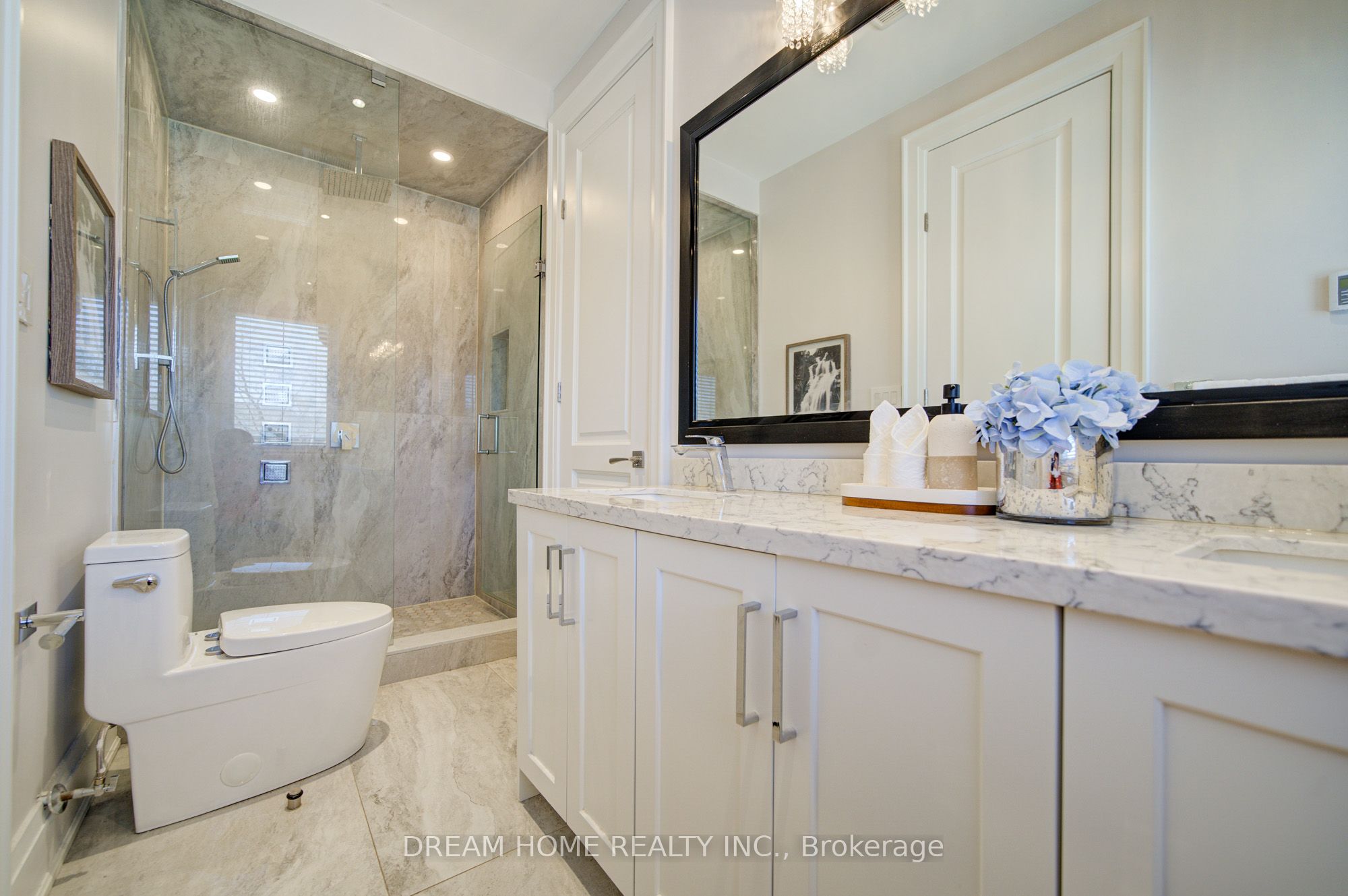 476 Tennyson Drive Property Photo 39