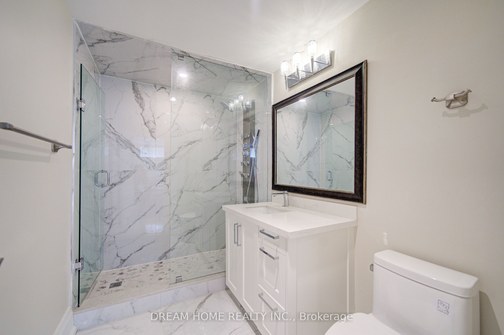 476 Tennyson Drive Property Photo 43