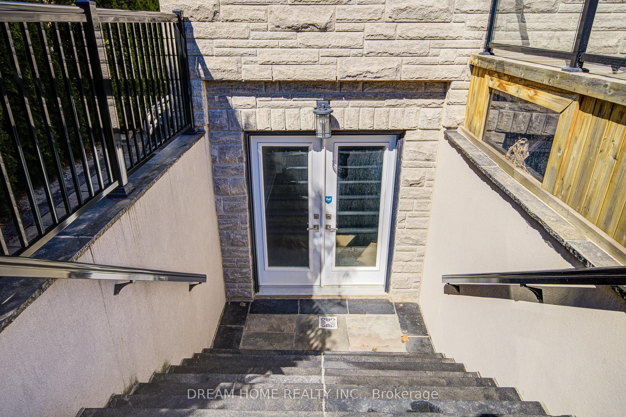 476 Tennyson Drive Property Photo 47