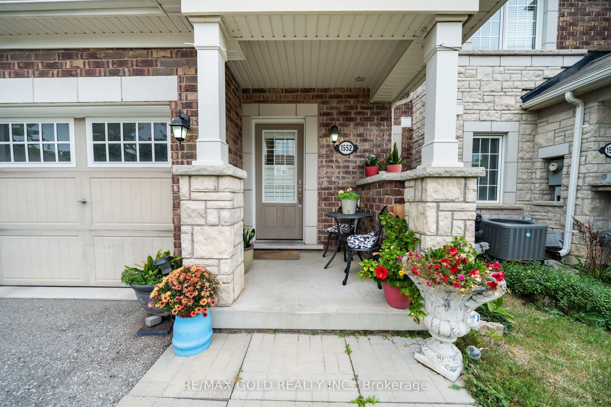 1552 Gainer Crescent Property Photo 4