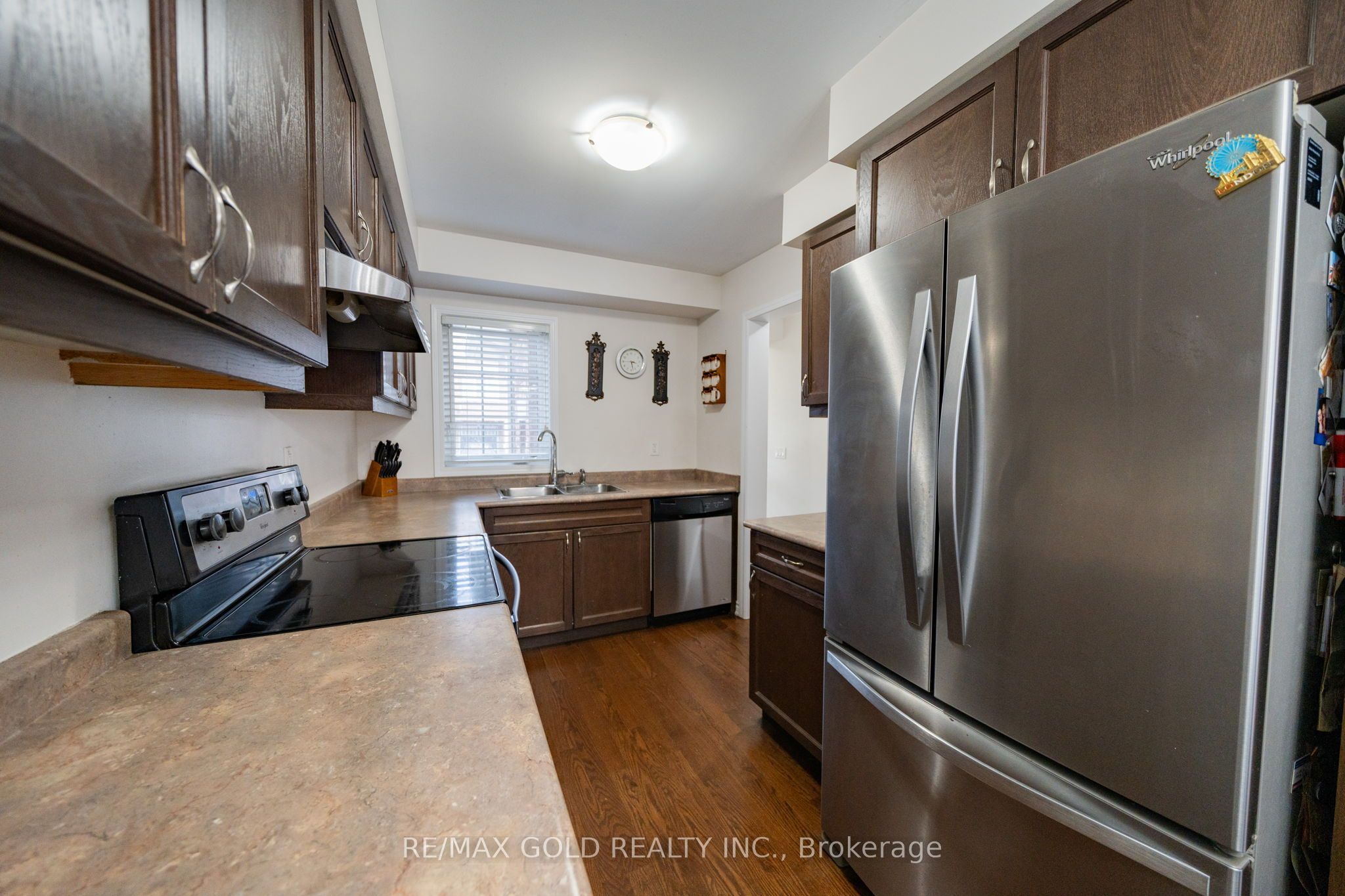 1552 Gainer Crescent Property Photo 9