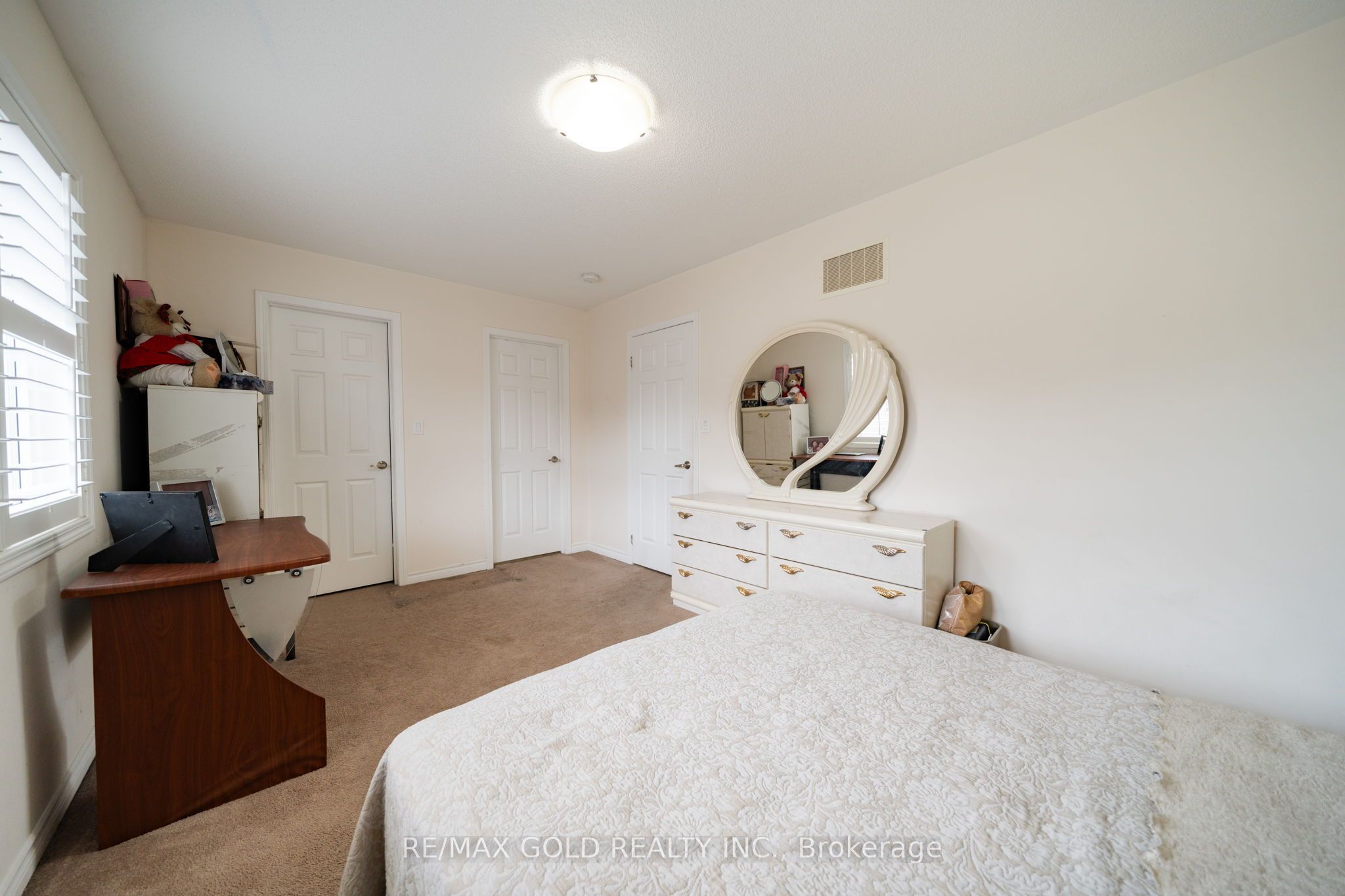1552 Gainer Crescent Property Photo 22
