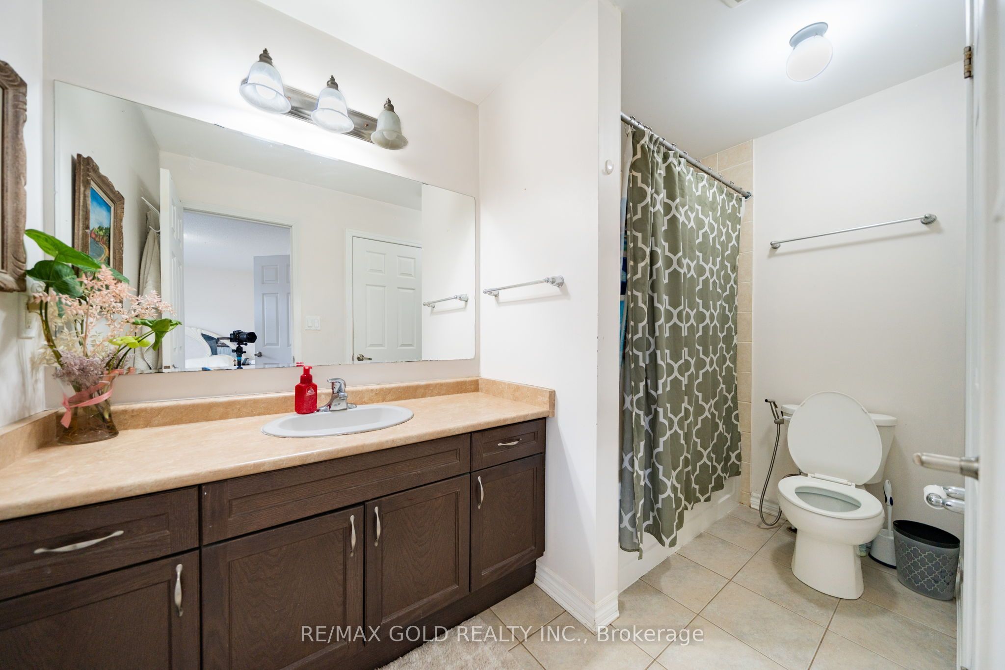 1552 Gainer Crescent Property Photo 28