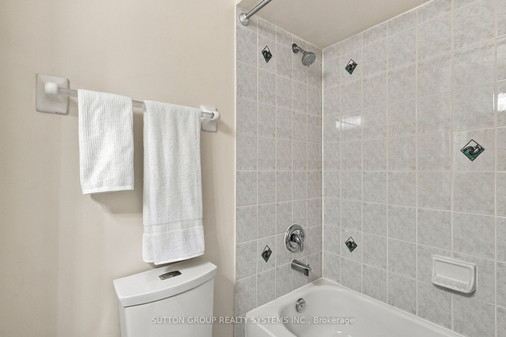 120 Tarragona Boulevard Property Photo 25
